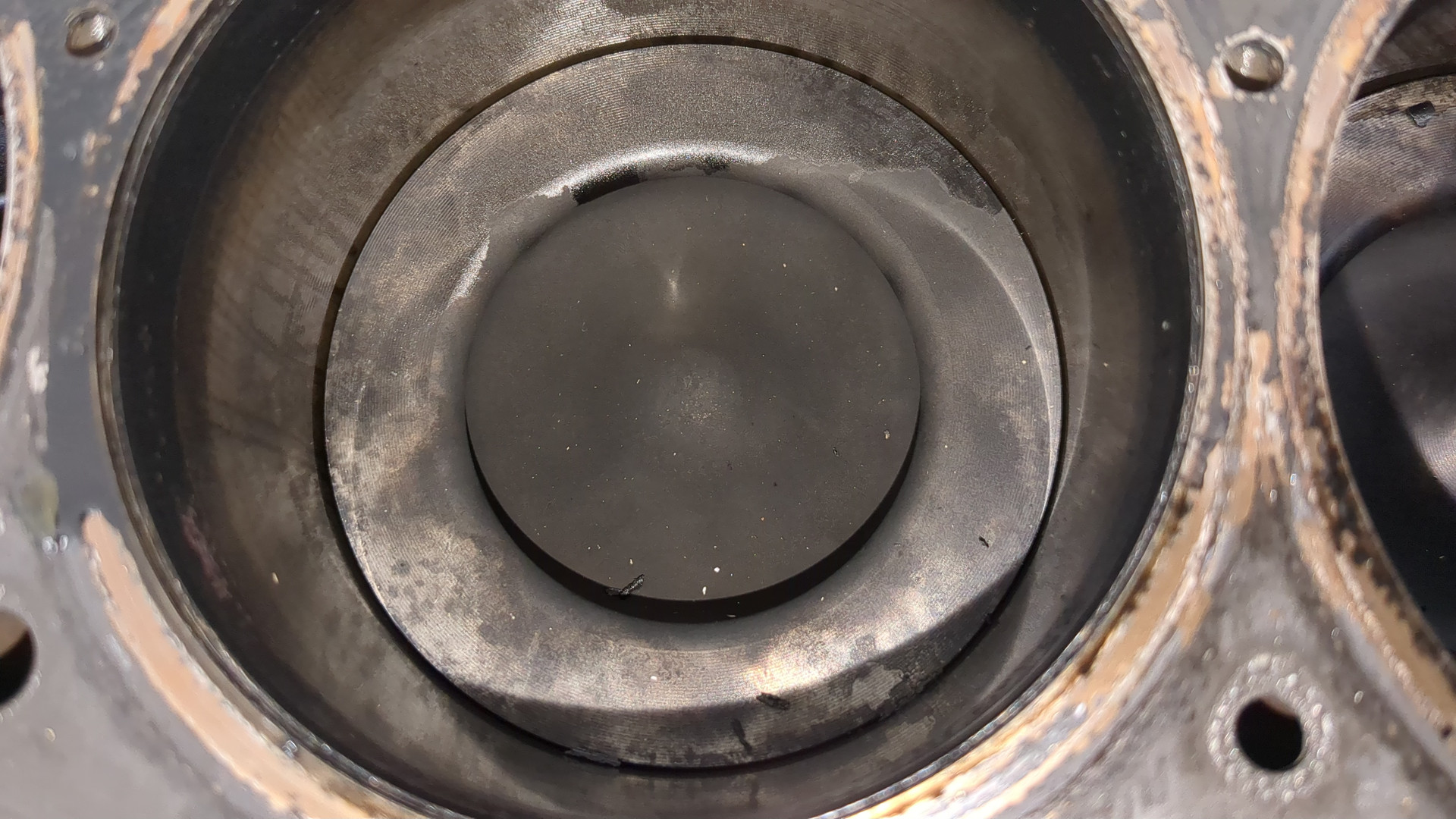 Блок двигателя