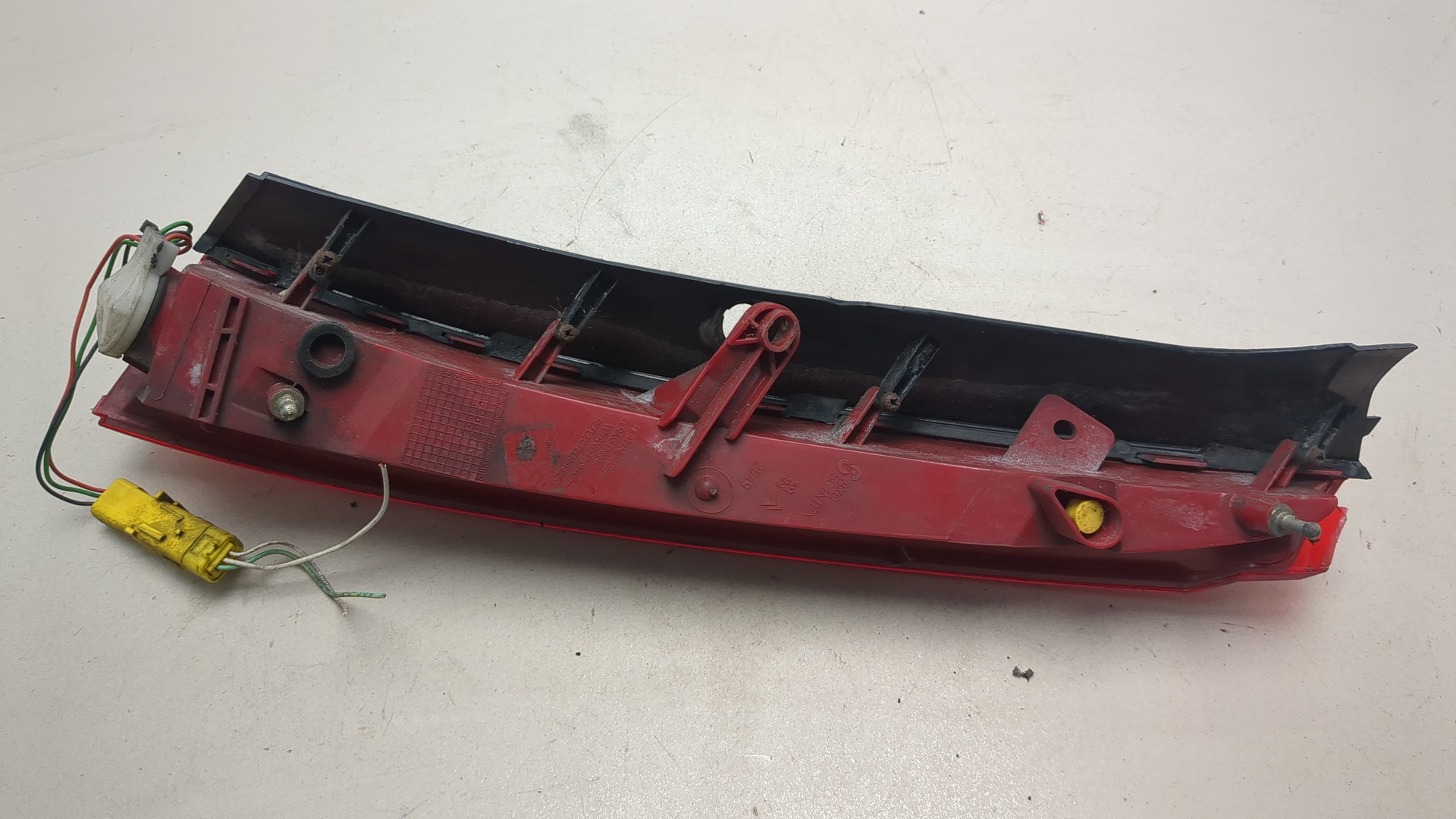 Фонарь задний левый