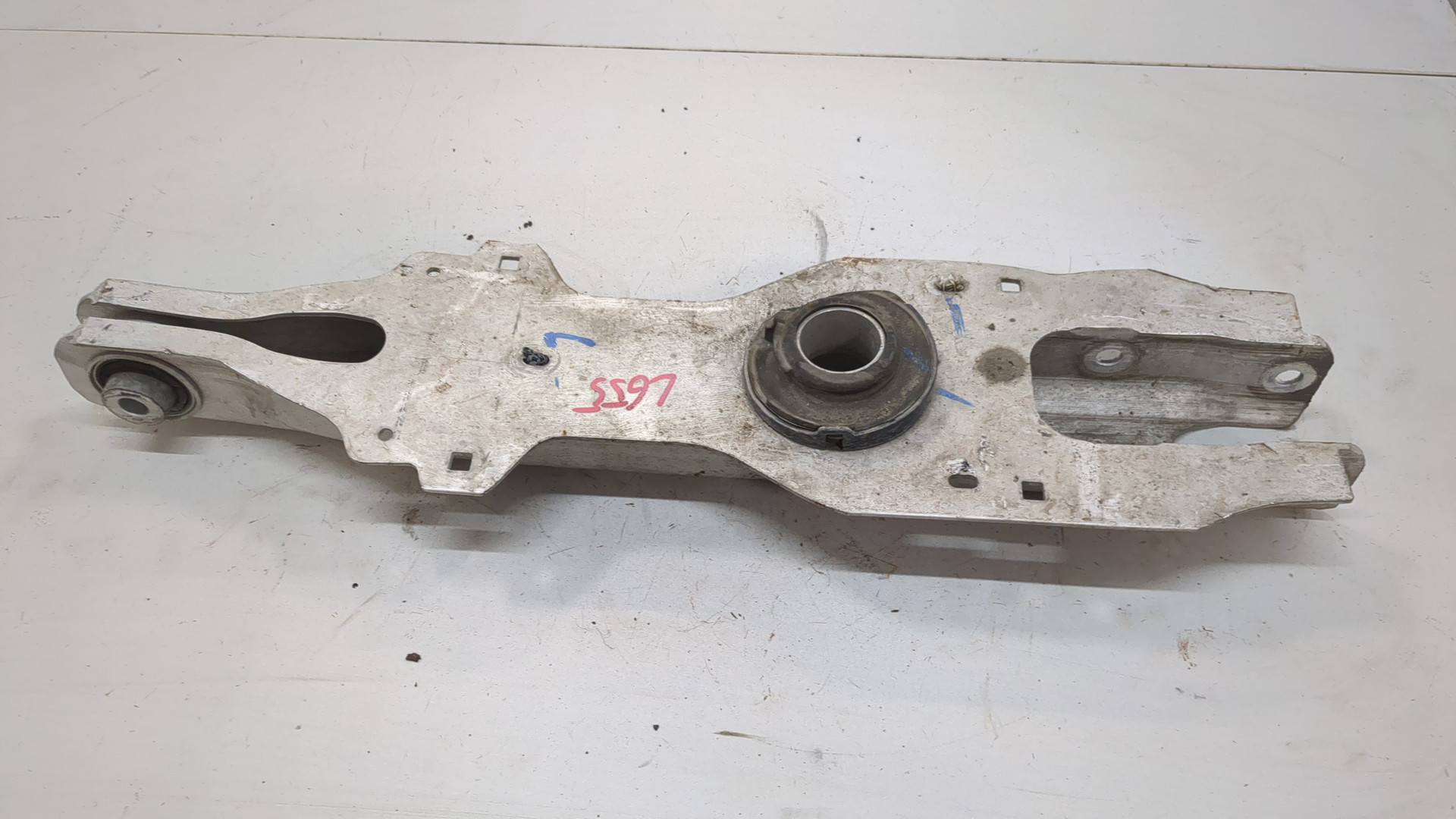 Рычаг задний