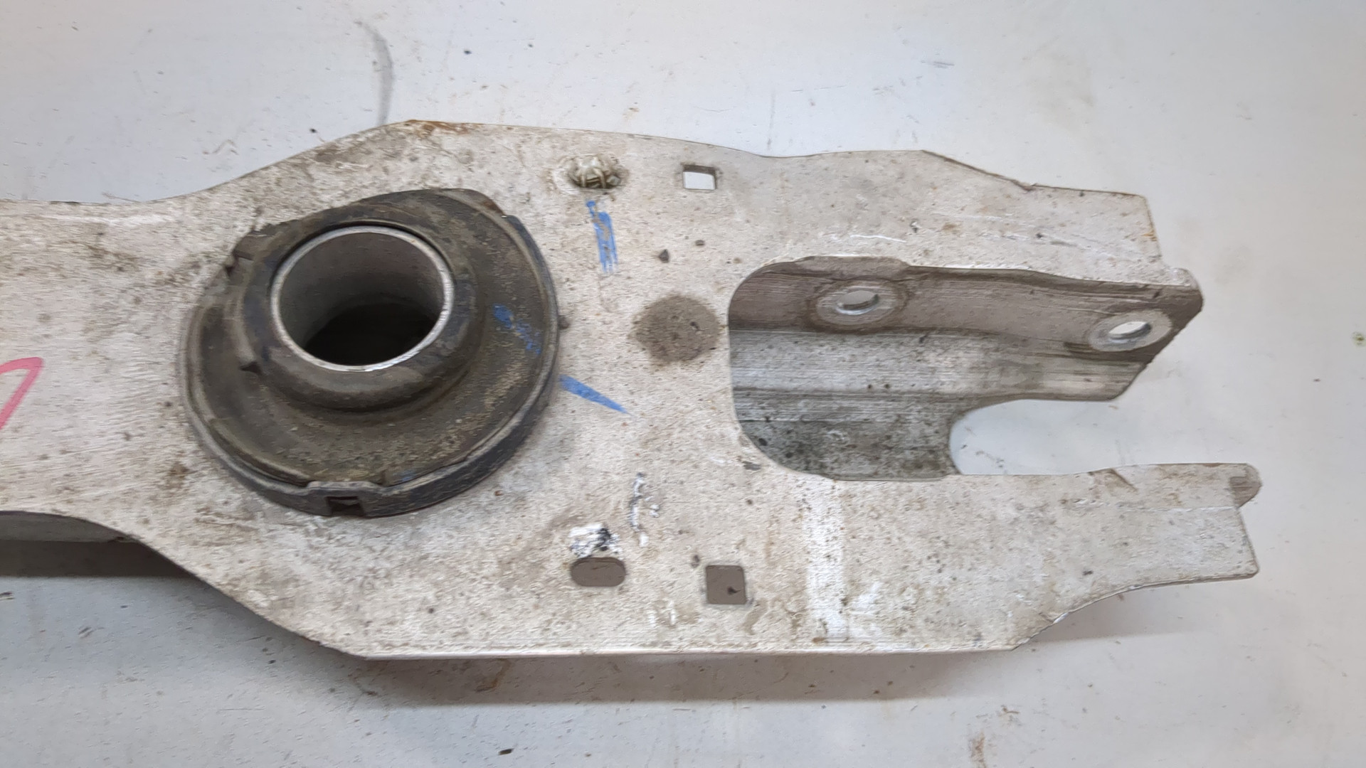 Рычаг задний