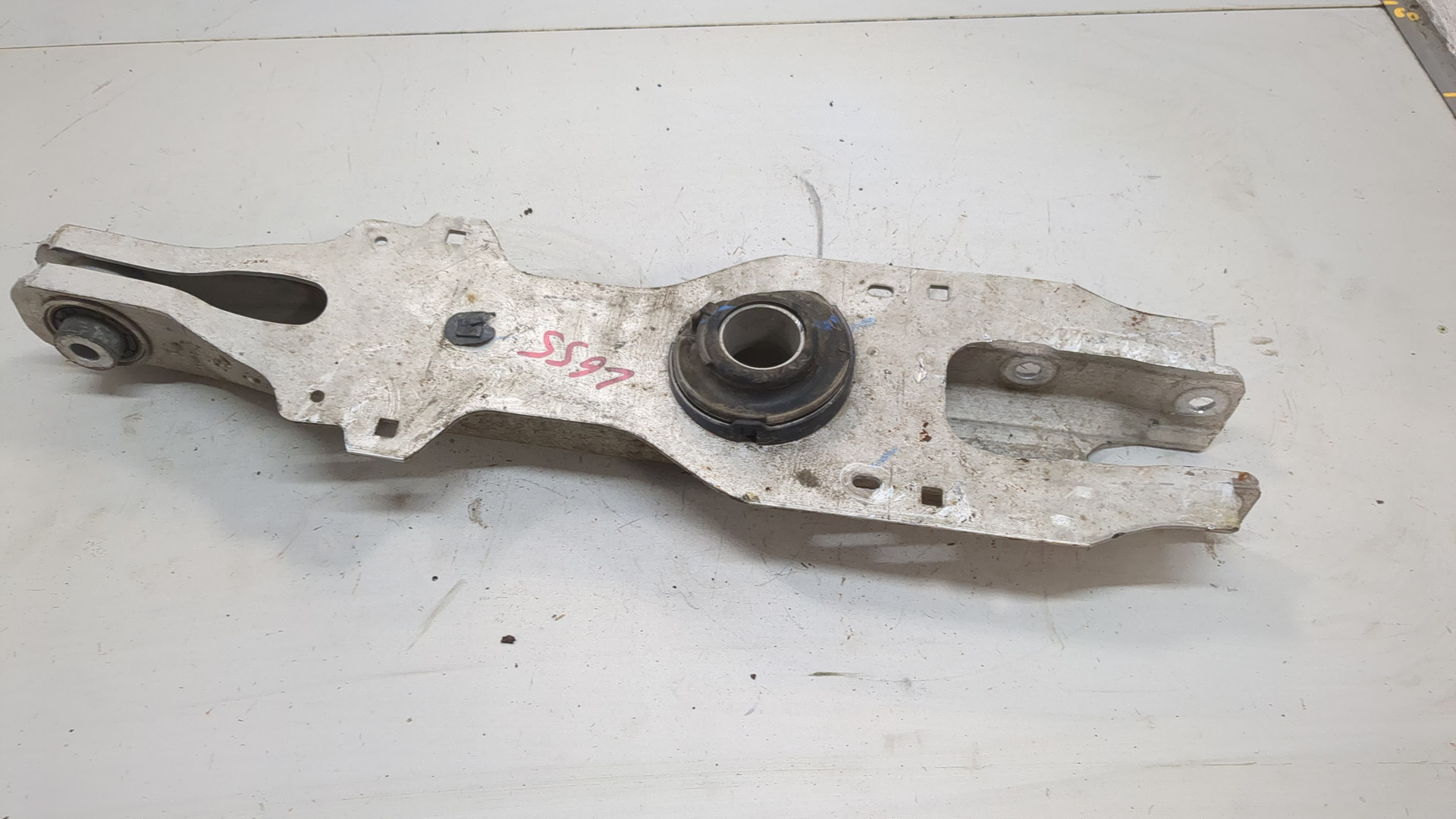 Рычаг задний