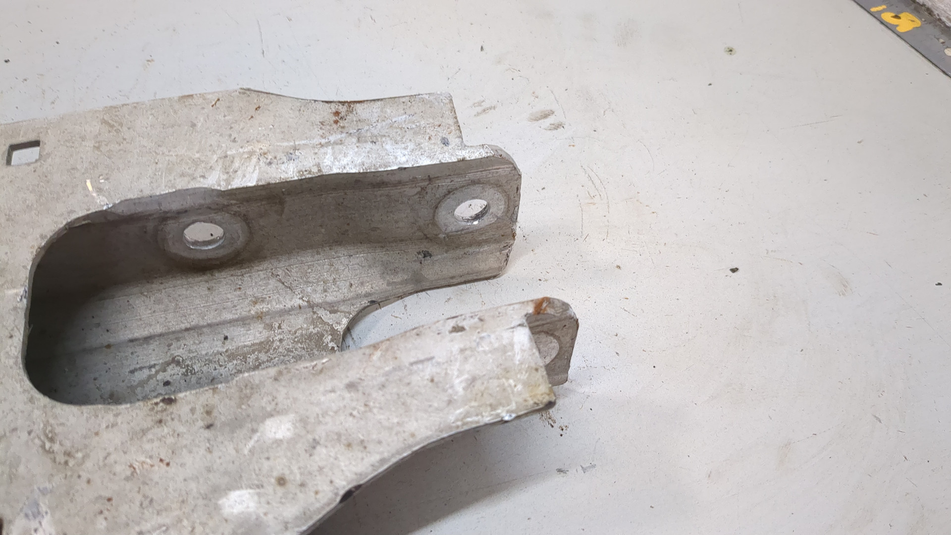 Рычаг задний