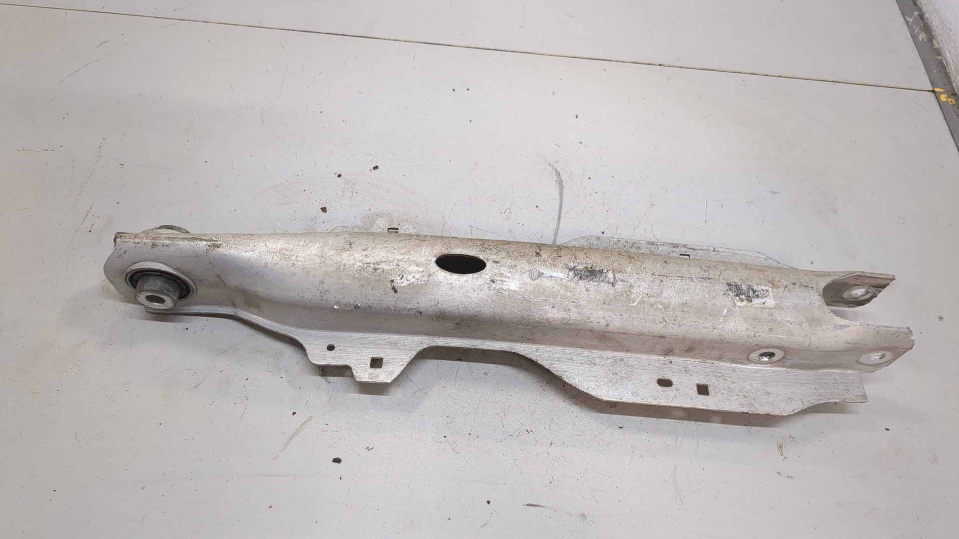 Рычаг задний