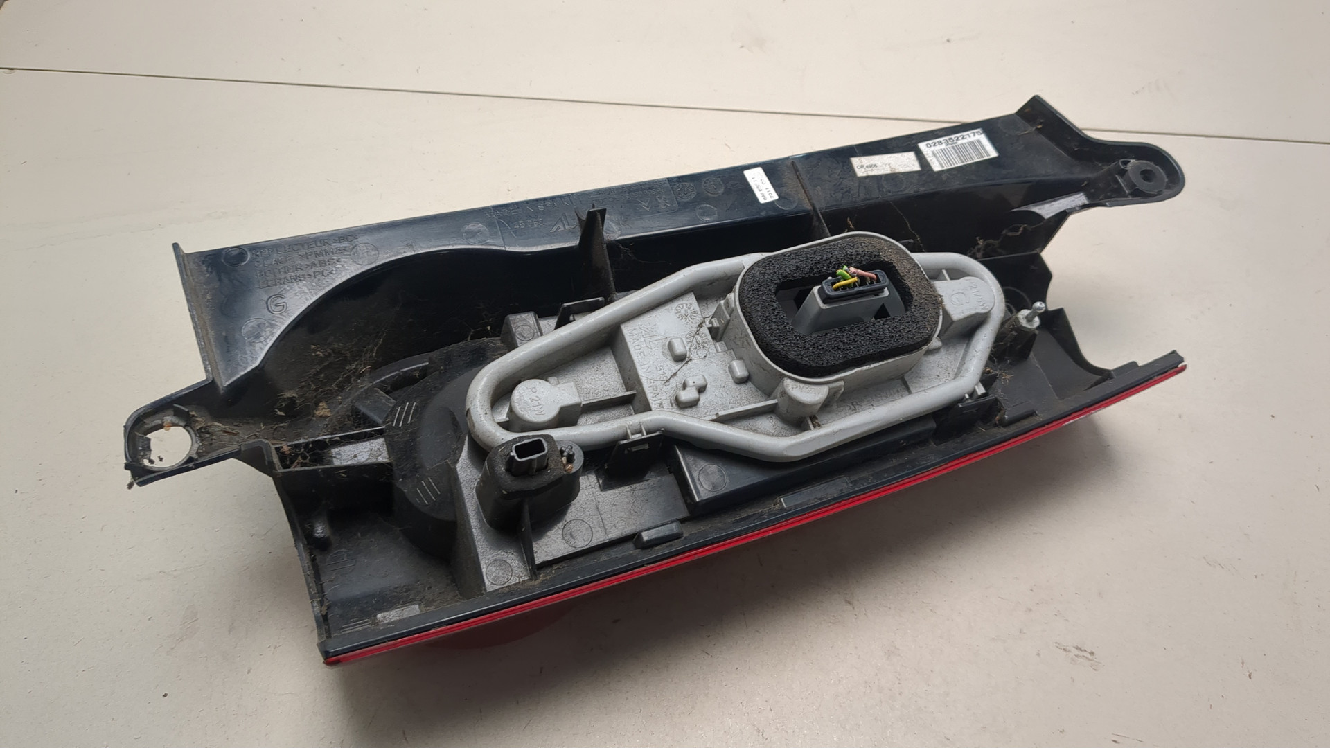 Фонарь задний левый