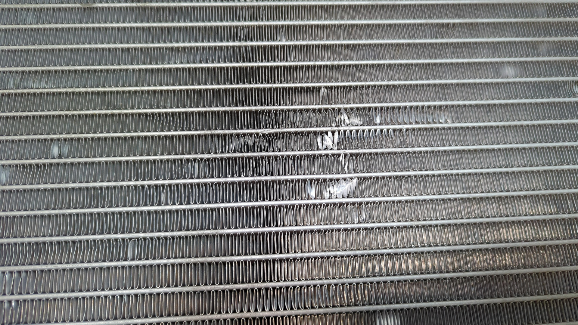 Радиатор охлаждения двигателя основной