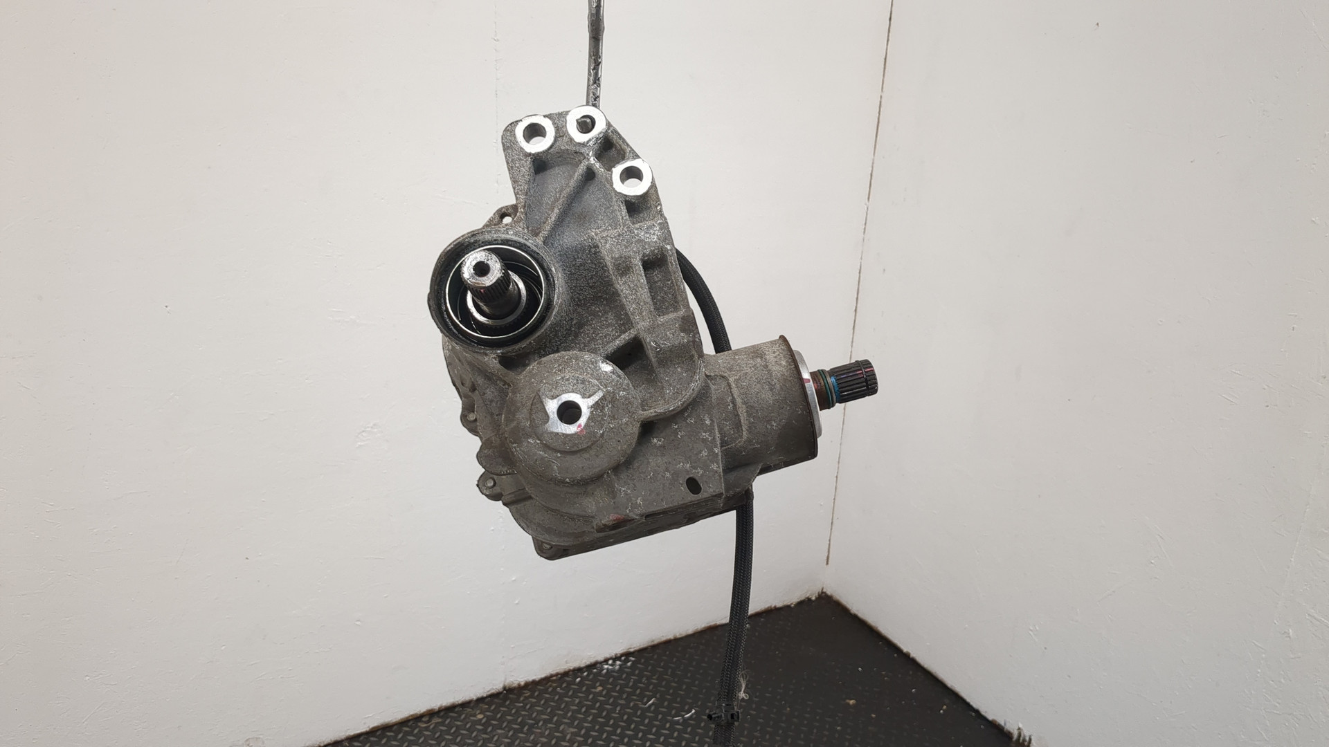 Коробка раздаточная