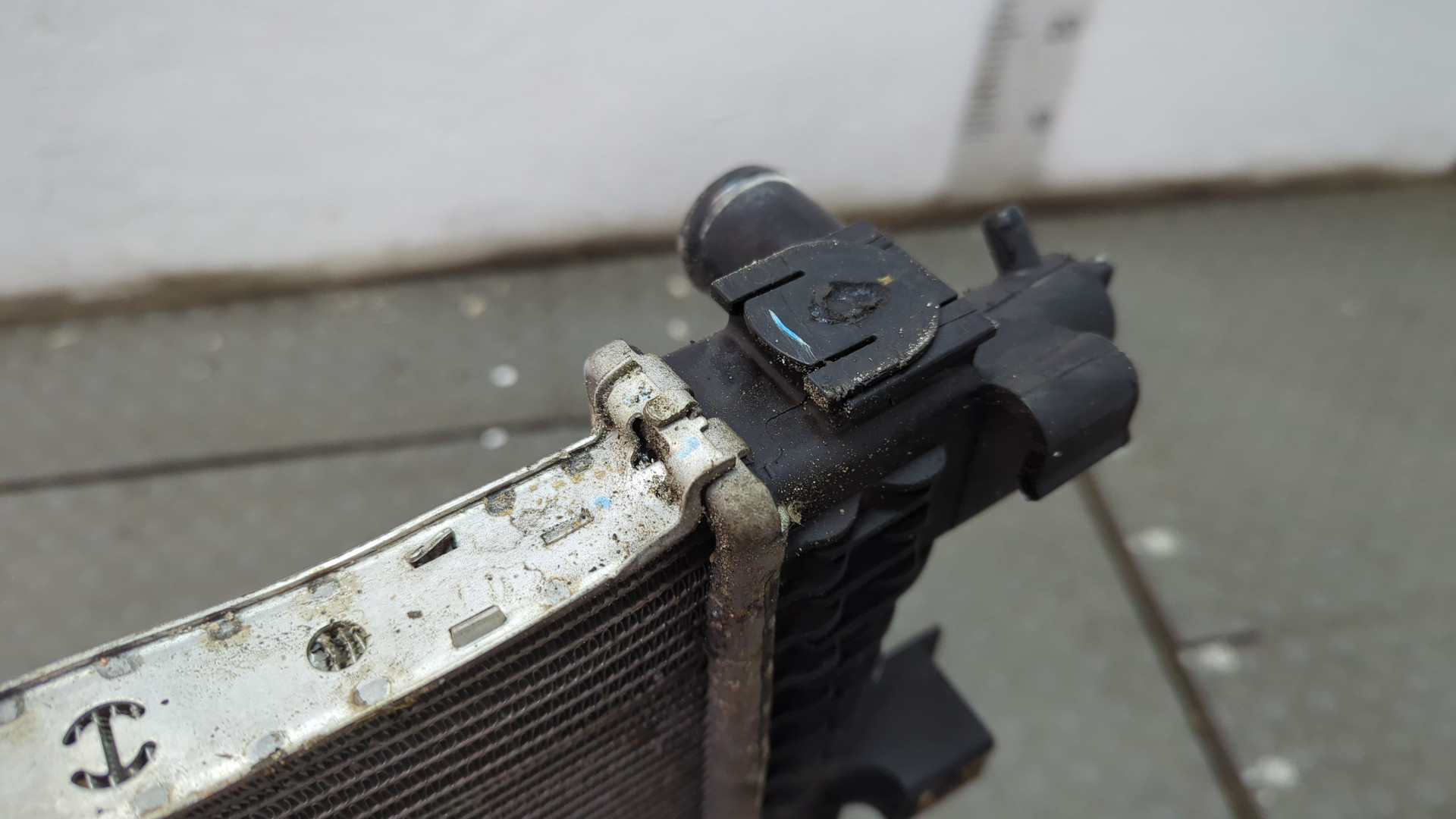 Радиатор охлаждения двигателя основной