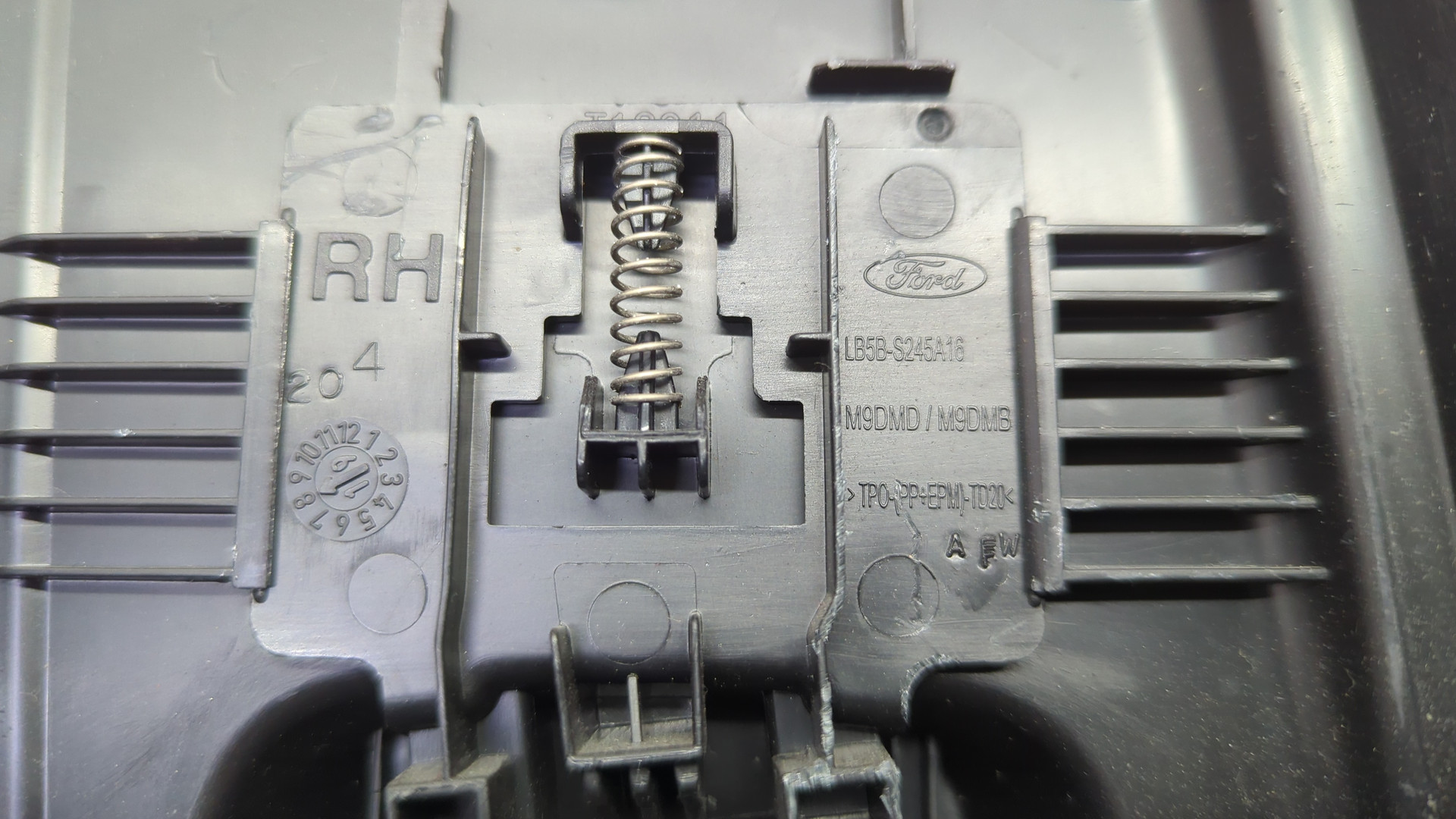 Обшивка стойки