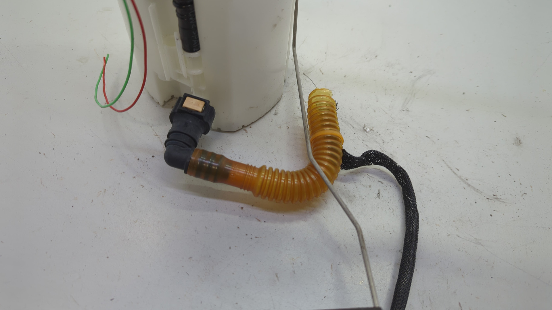 Насос топливный электрический