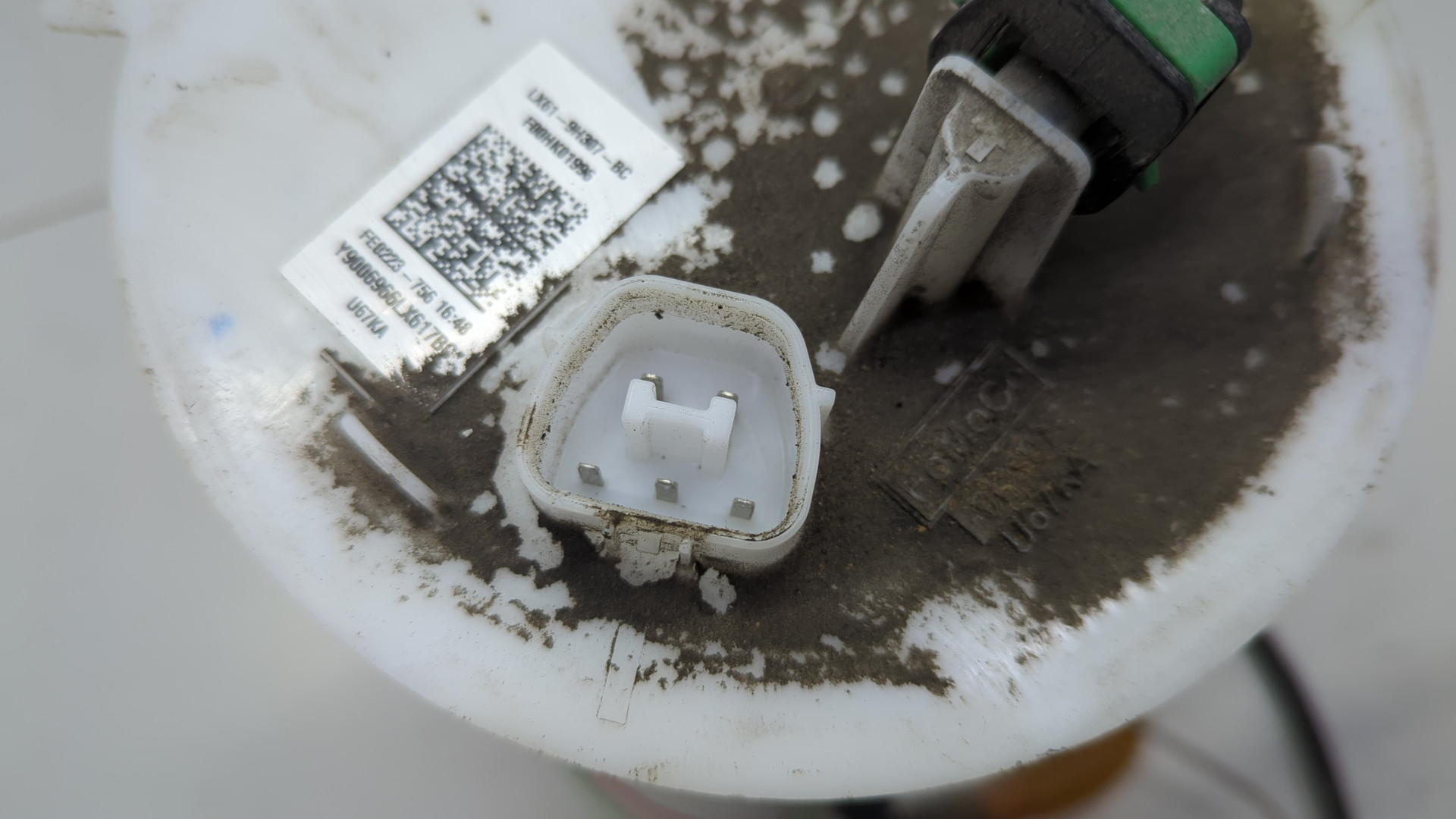 Насос топливный электрический