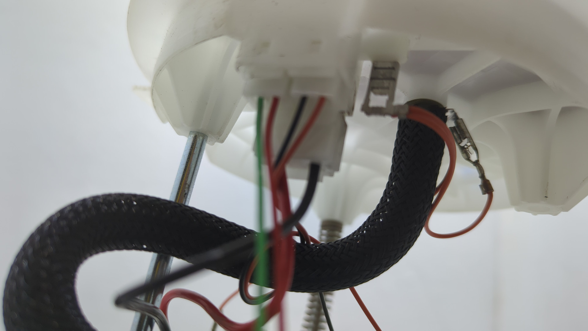 Насос топливный электрический