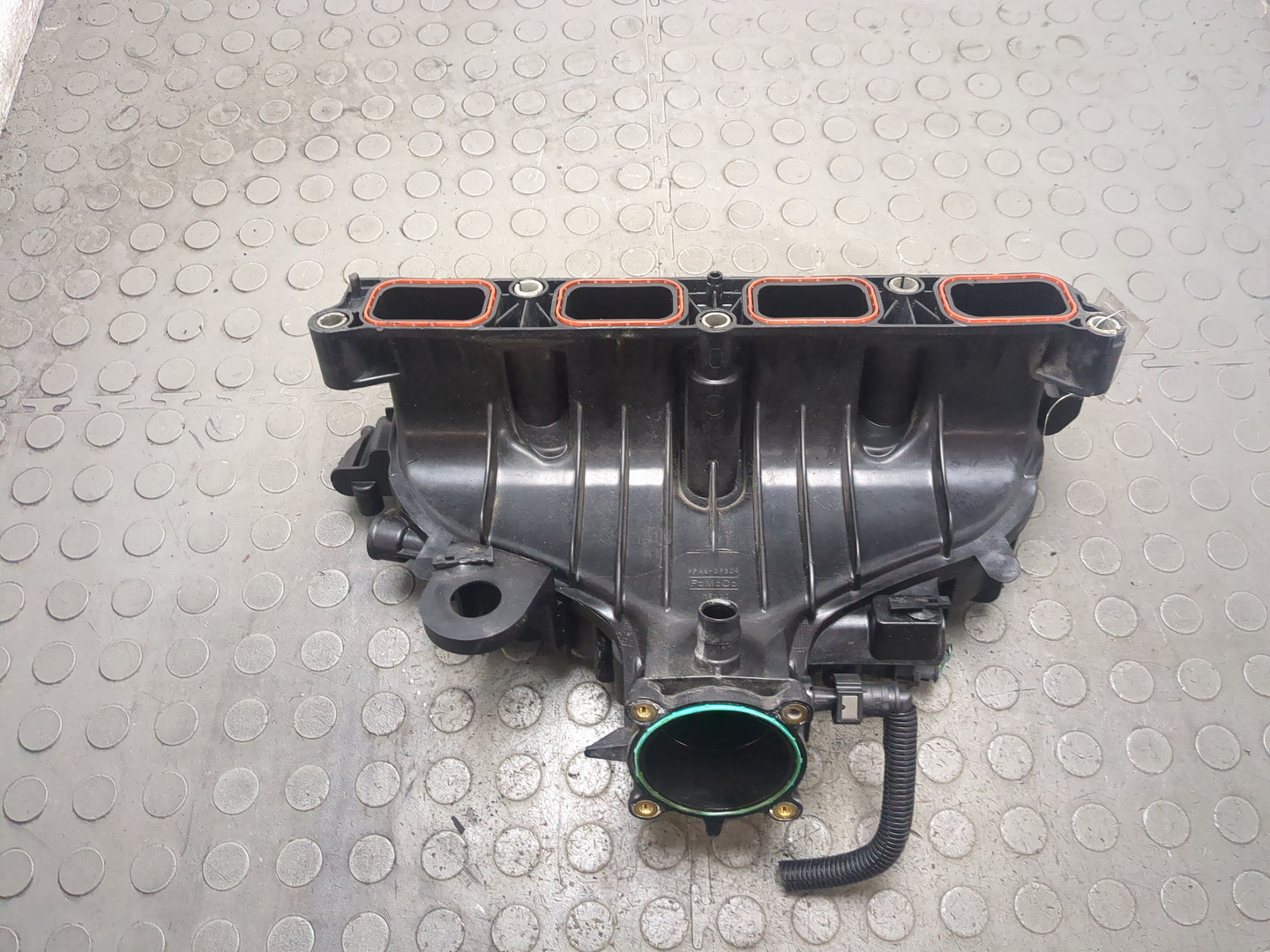 Коллектор впускной