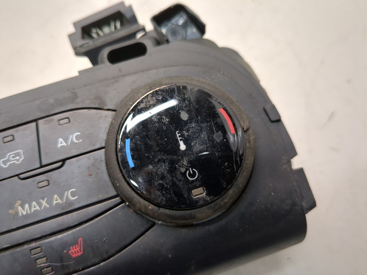 Переключатель отопителя