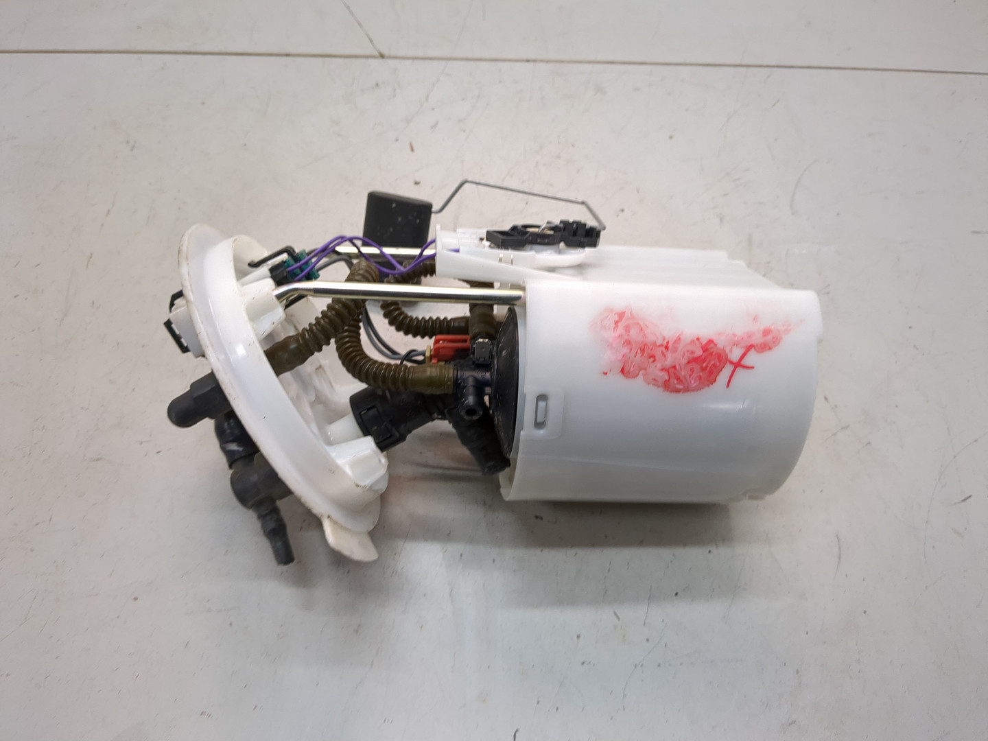 Насос топливный электрический