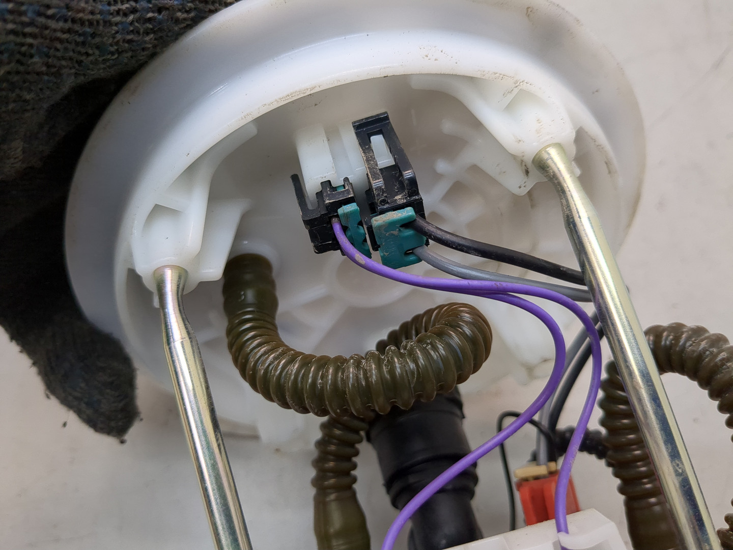 Насос топливный электрический