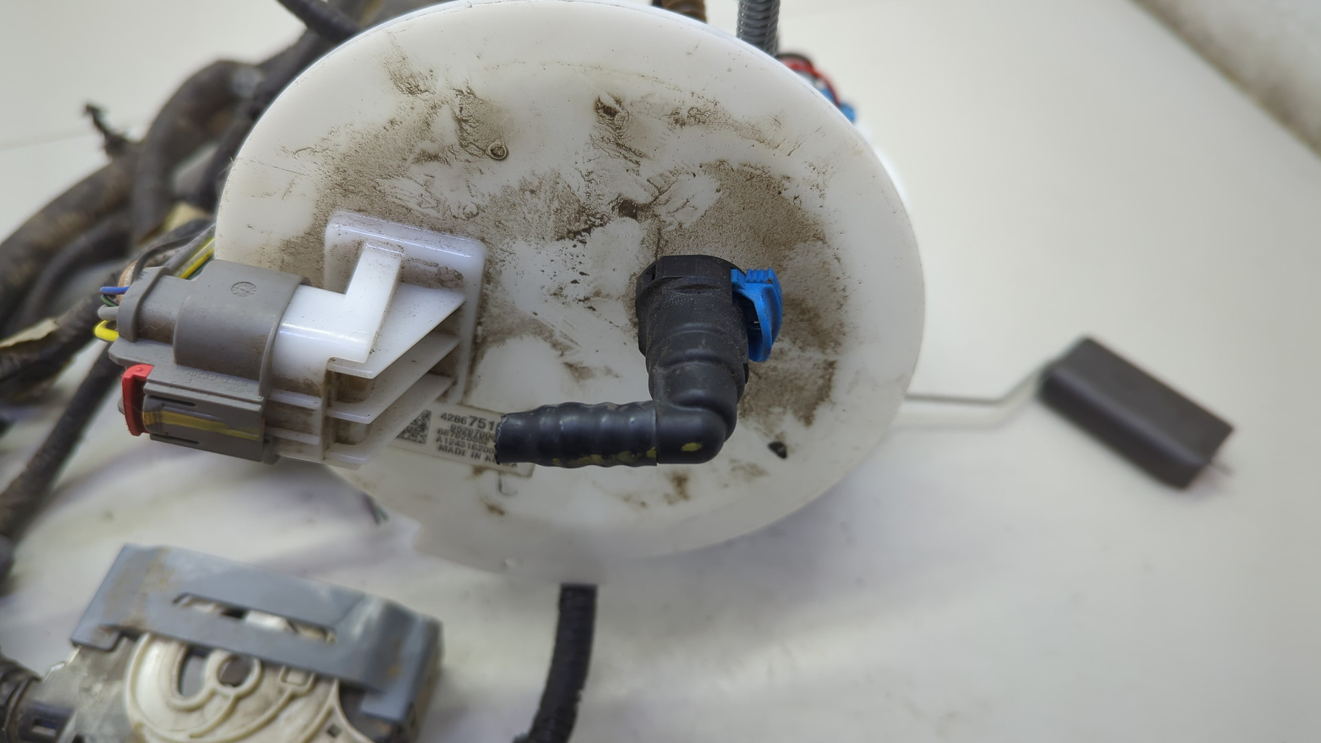 Насос топливный электрический