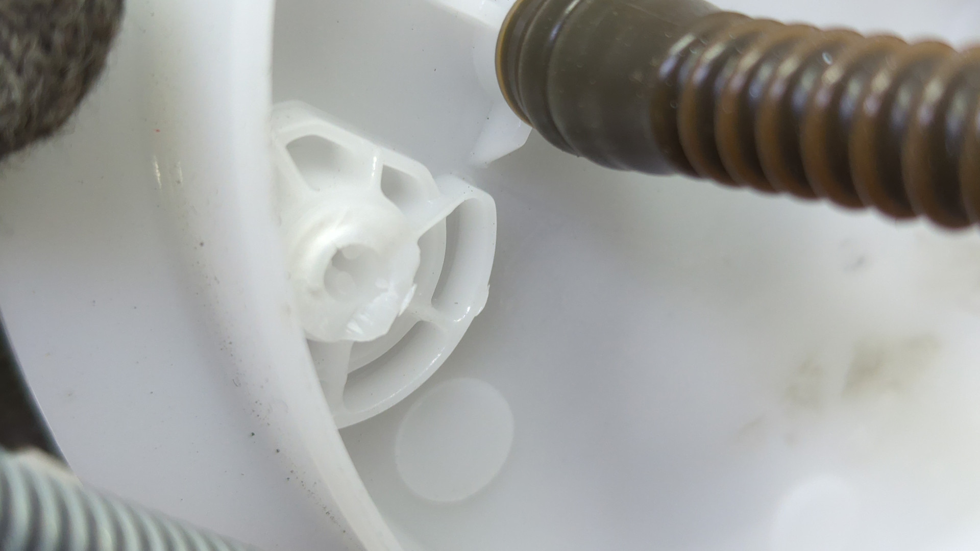 Насос топливный электрический