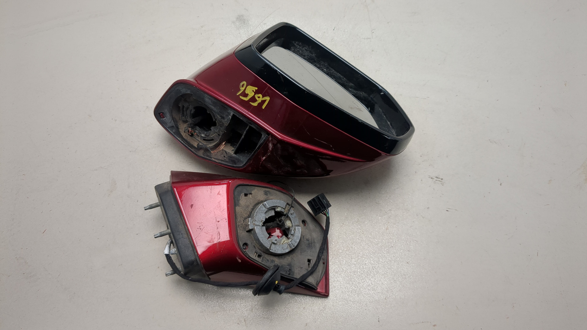 Зеркало правое электрическое