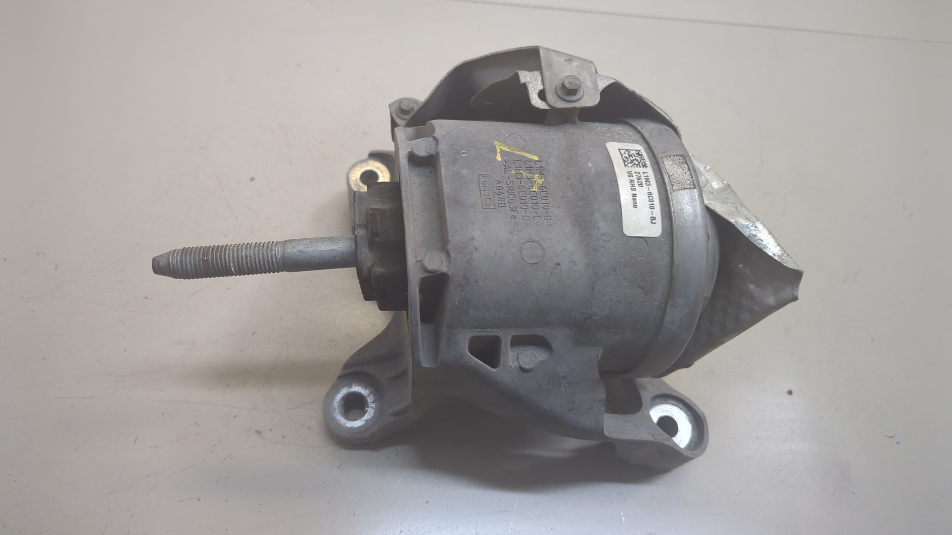 Опора двигателя