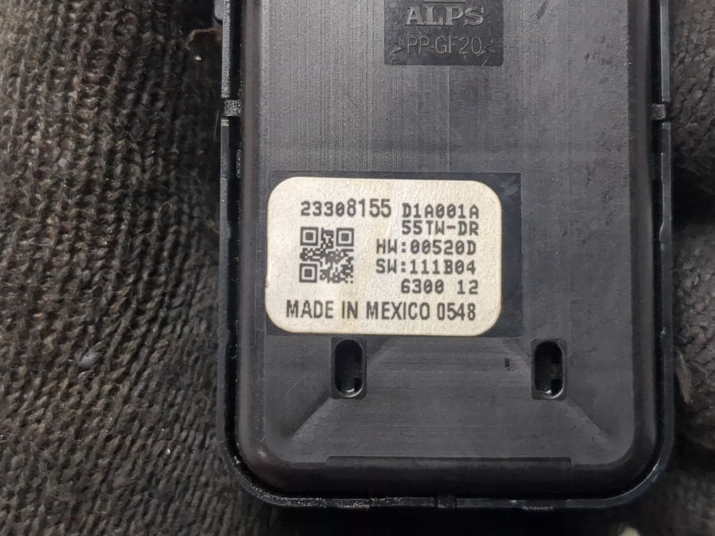 Кнопка стеклоподъемника