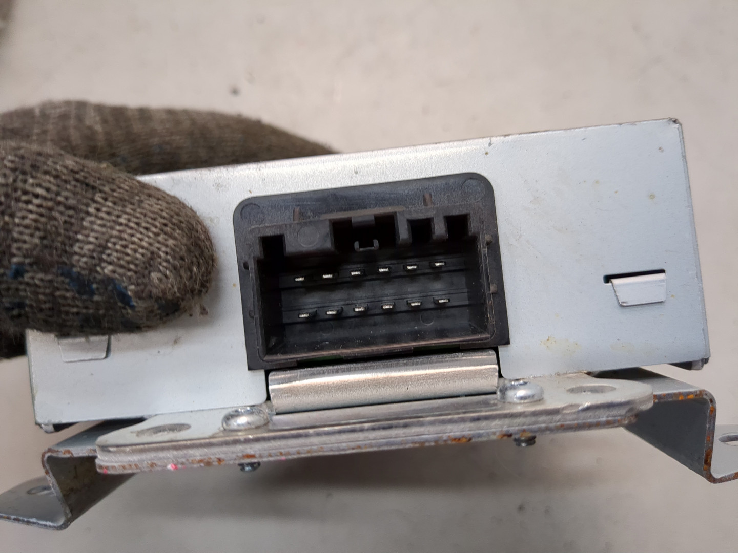 Преобразователь напряжения (адаптер)