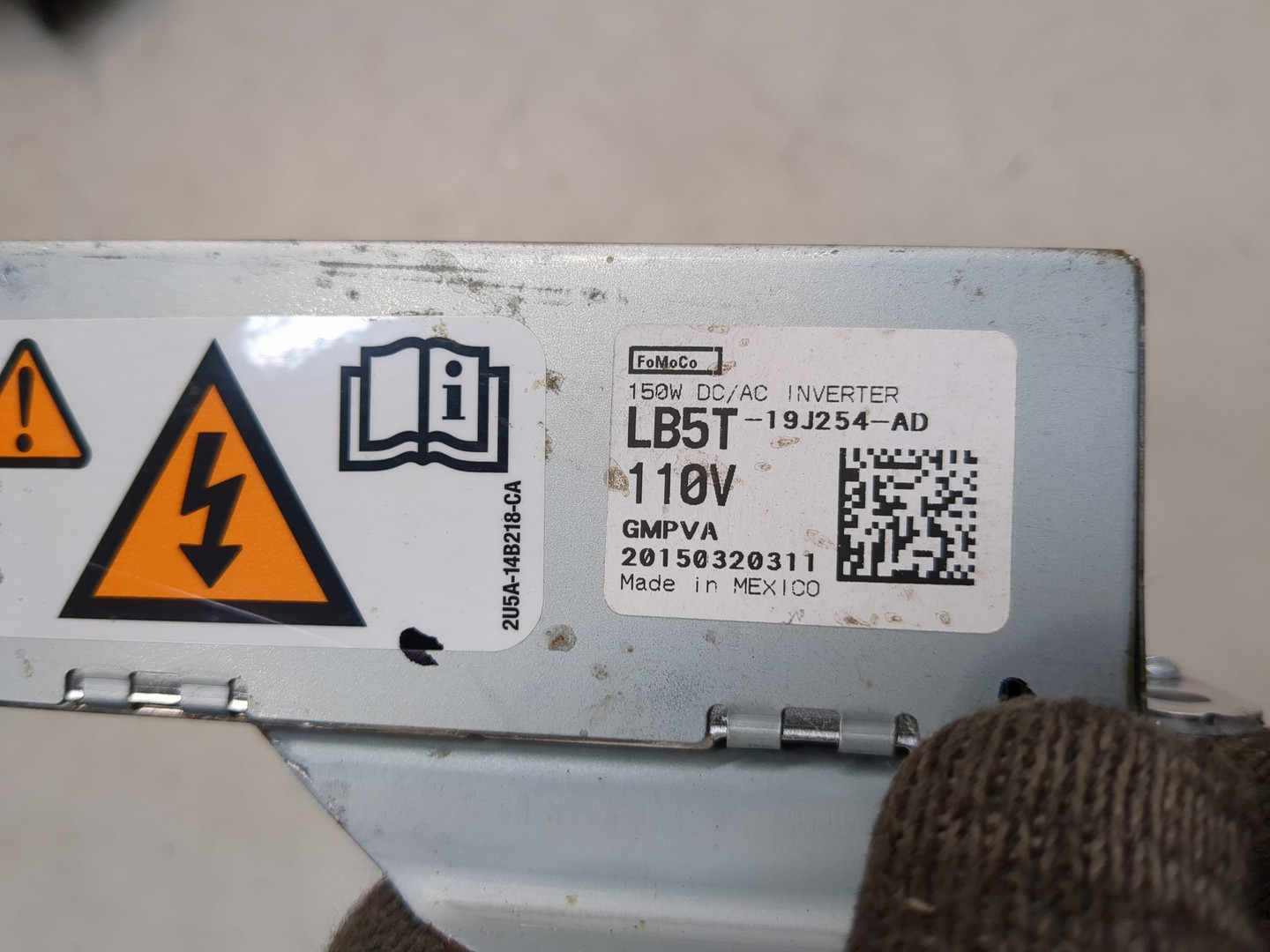 Преобразователь напряжения (адаптер)