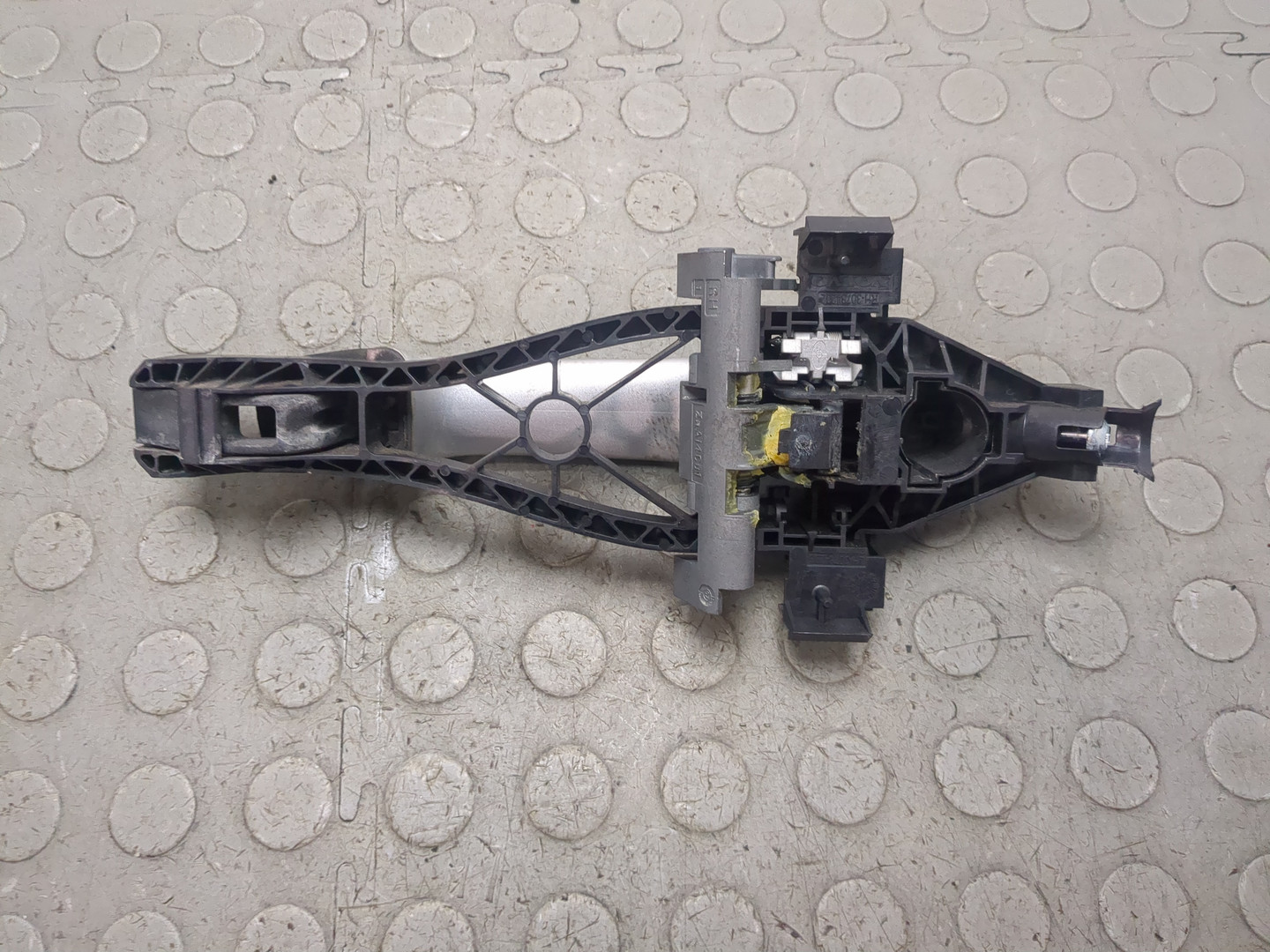 Ручка двери наружная