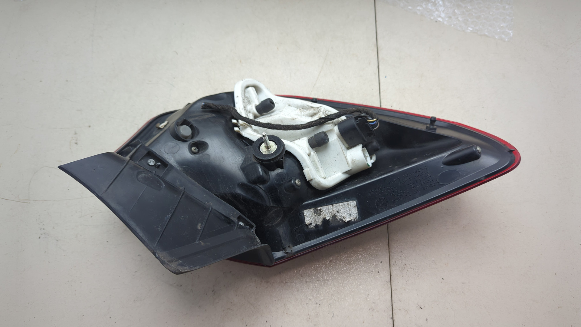 Фонарь задний правый