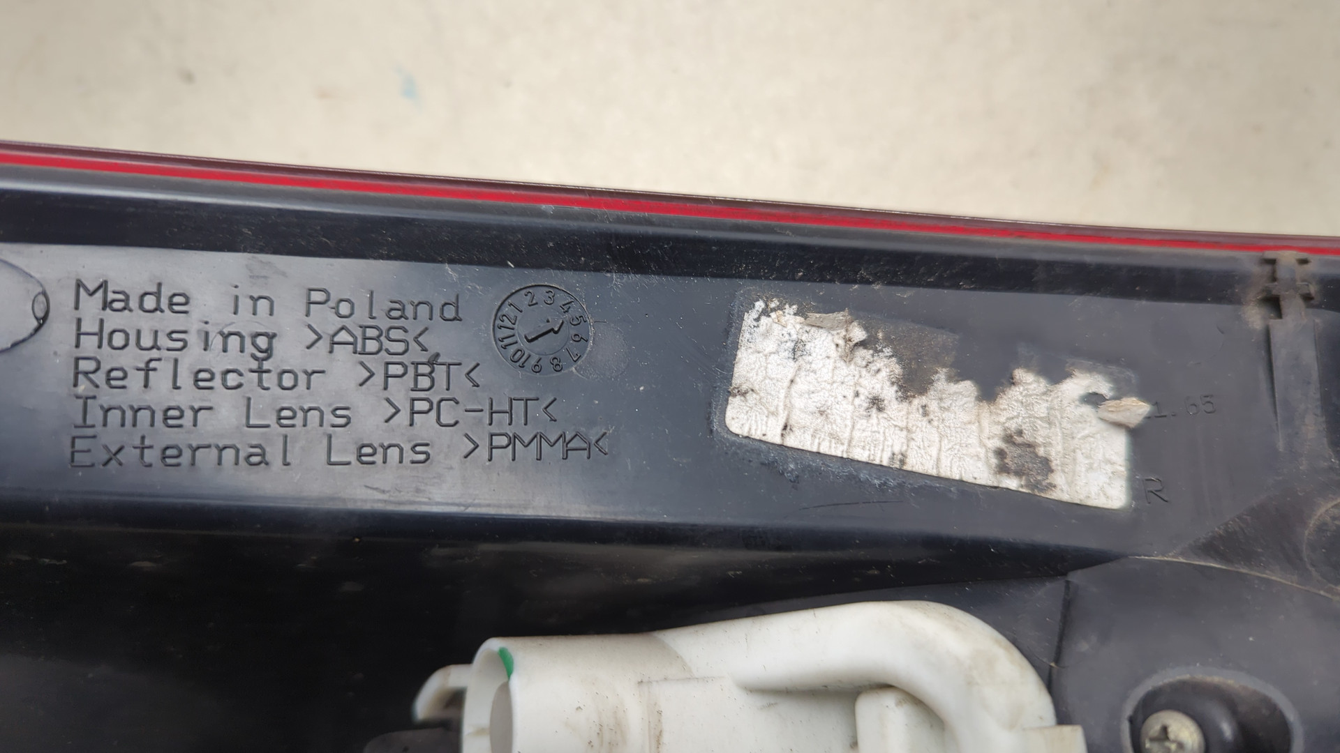 Фонарь задний правый