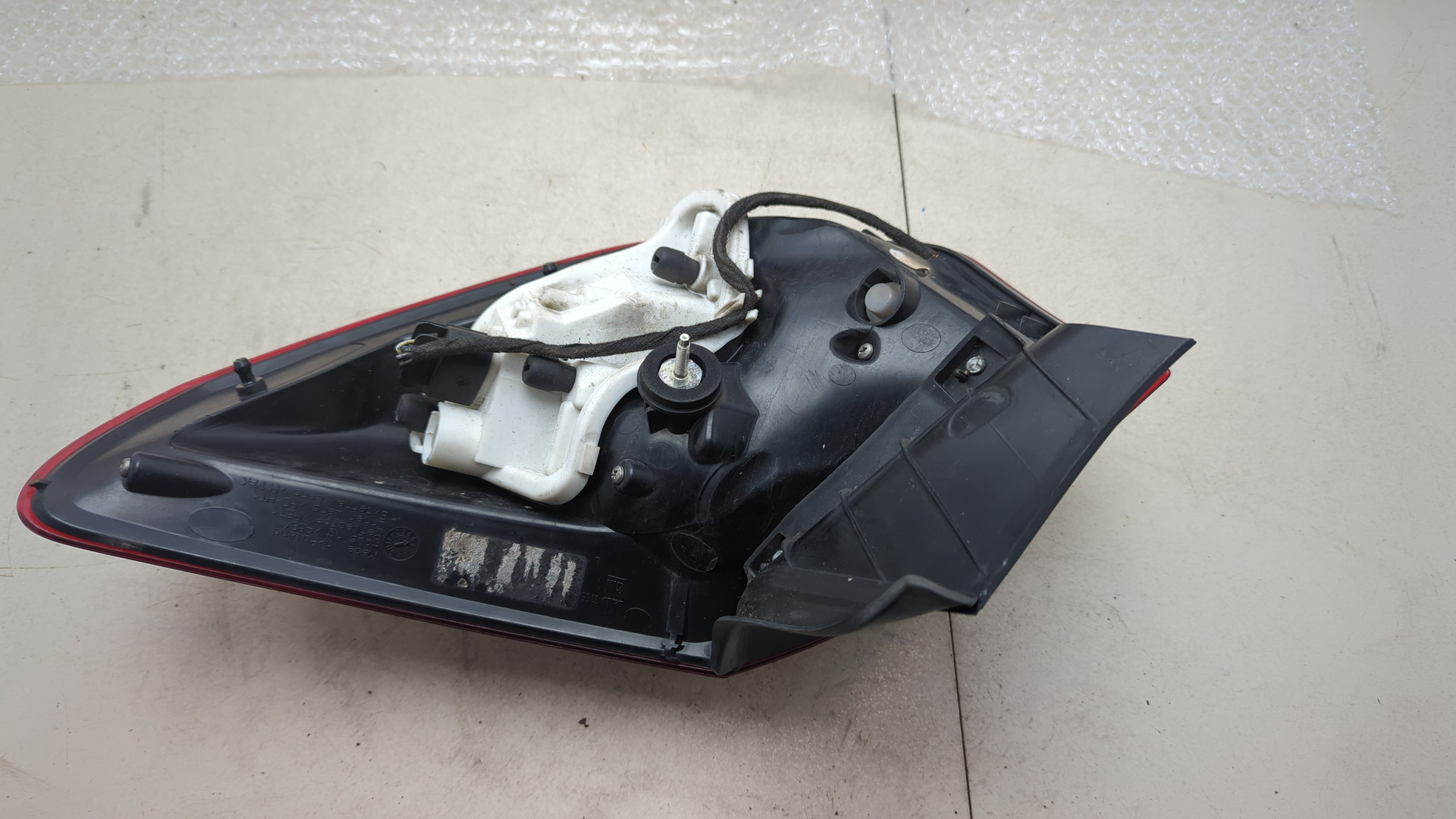 Фонарь задний левый