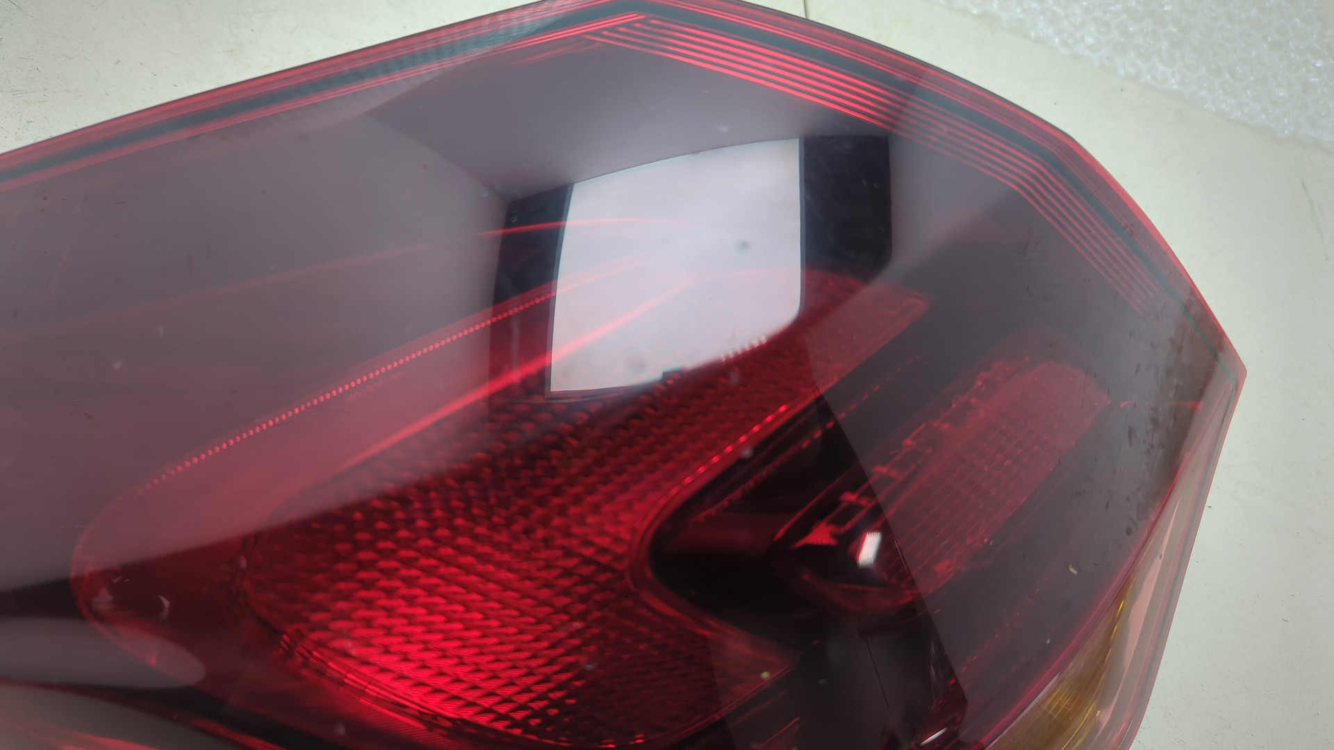 Фонарь задний левый