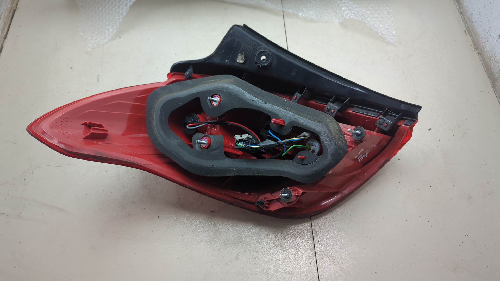 Фонарь задний правый