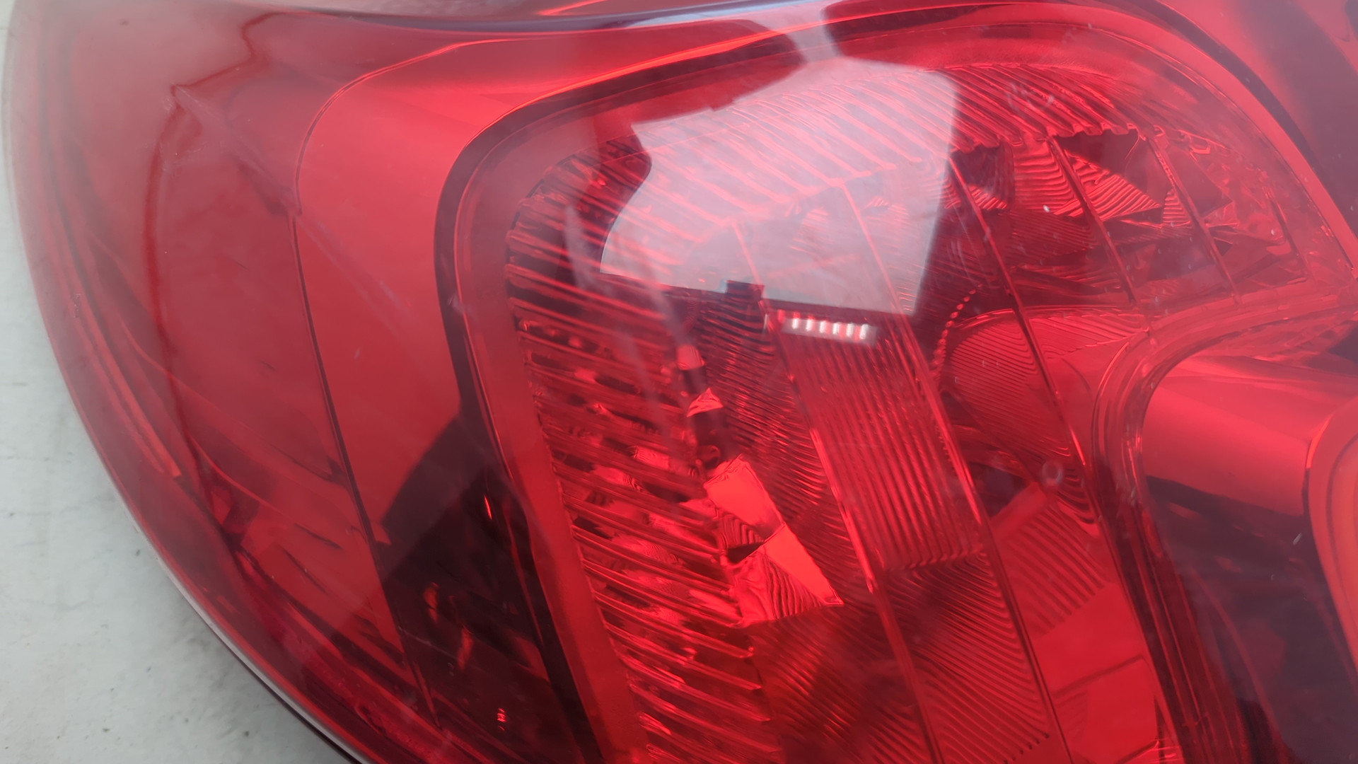 Фонарь задний правый