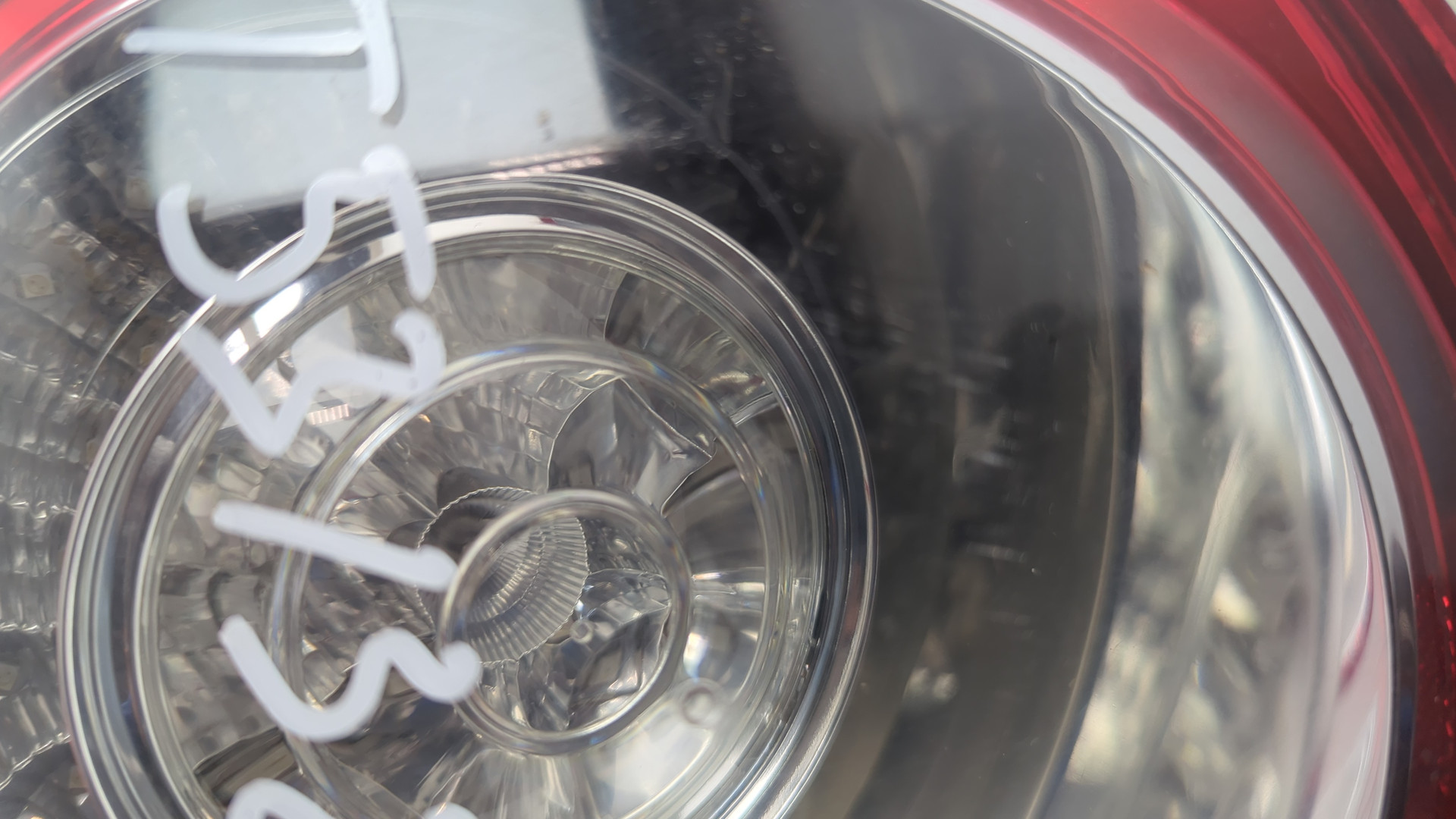 Фонарь задний левый