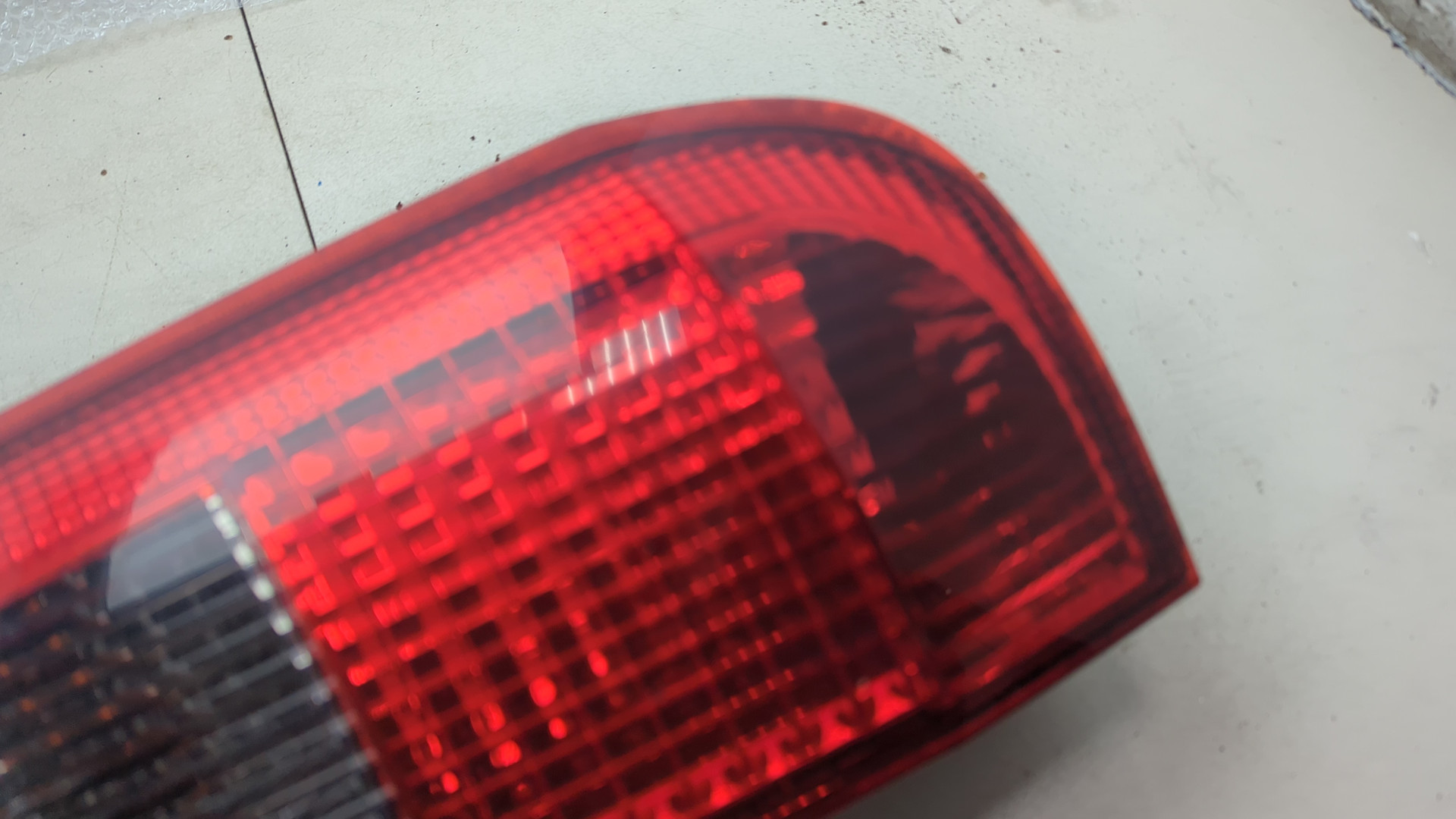 Фонарь задний правый