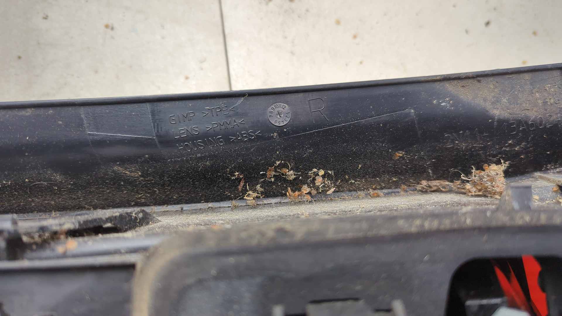 Фонарь задний правый