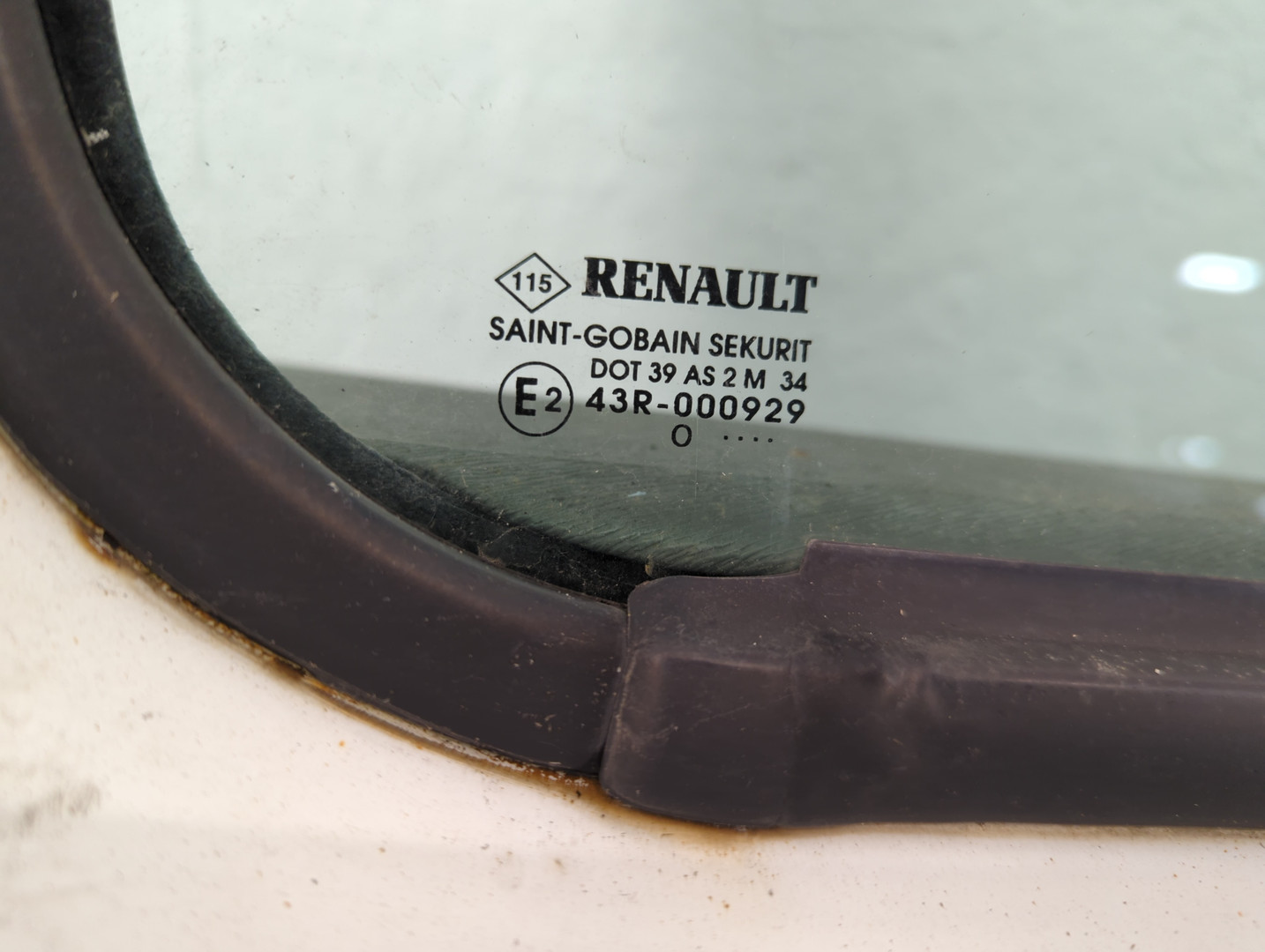 Дверь передняя правая