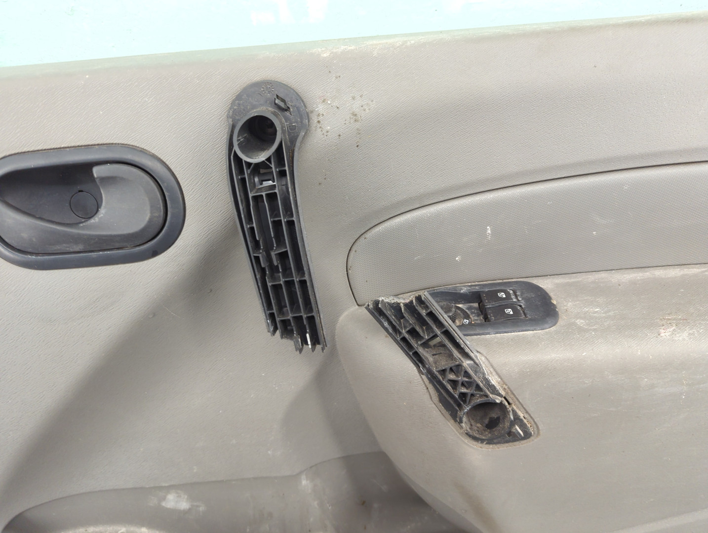 Дверь передняя правая