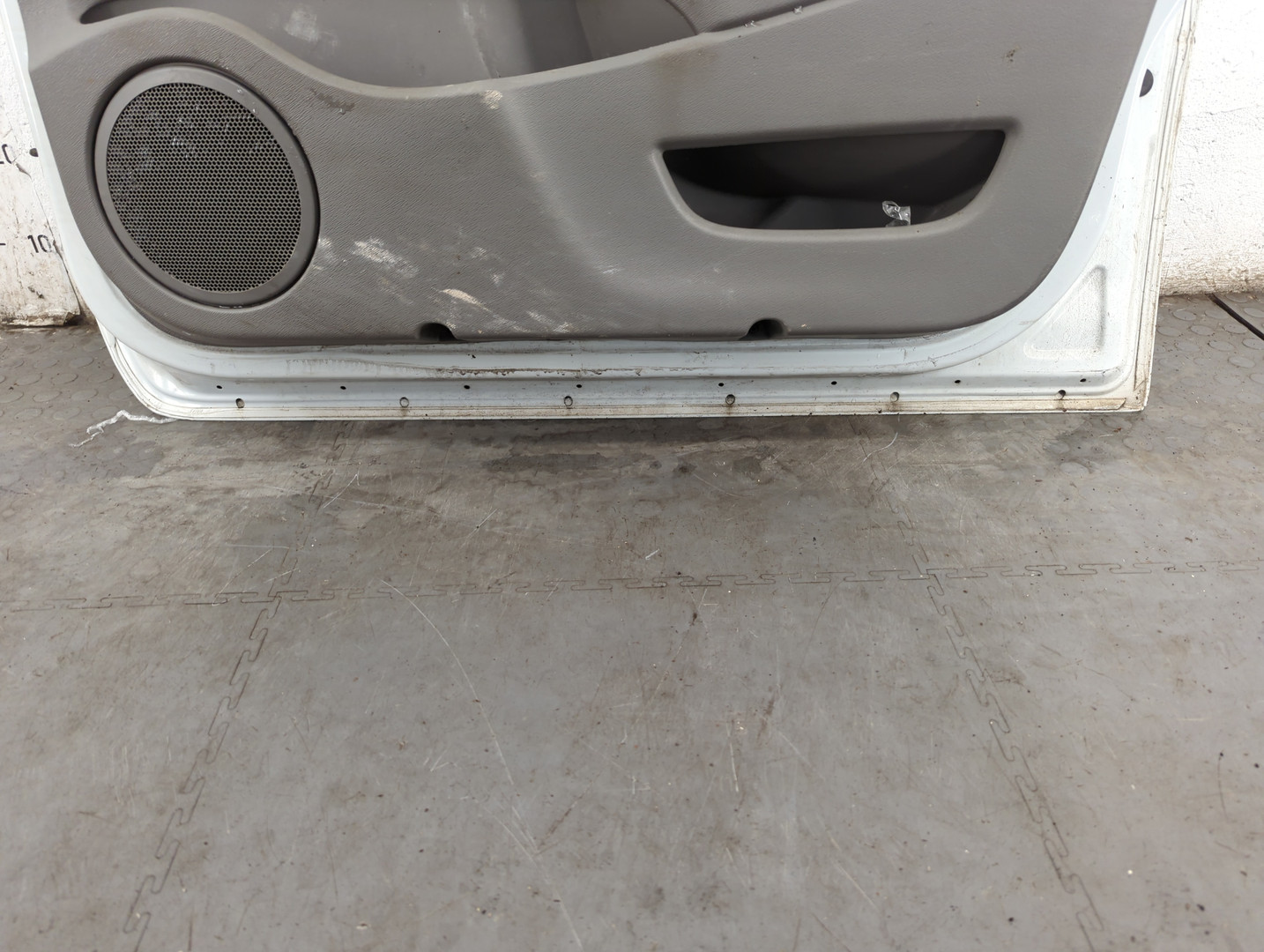 Дверь передняя правая