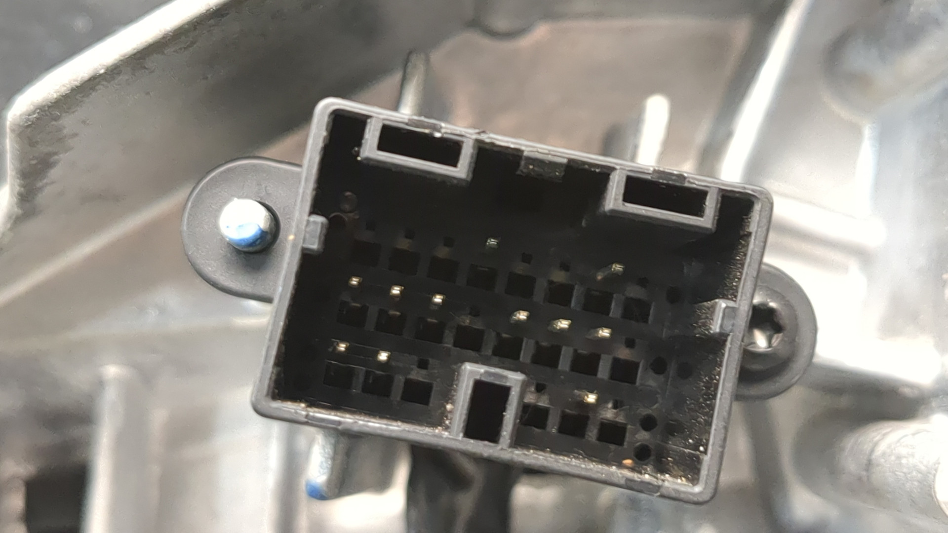 Зеркало правое электрическое