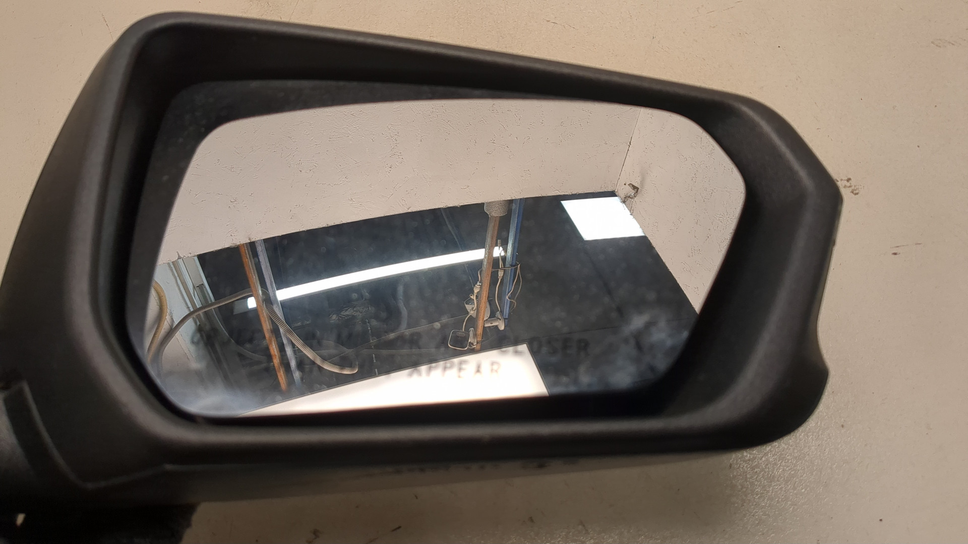 Зеркало правое электрическое