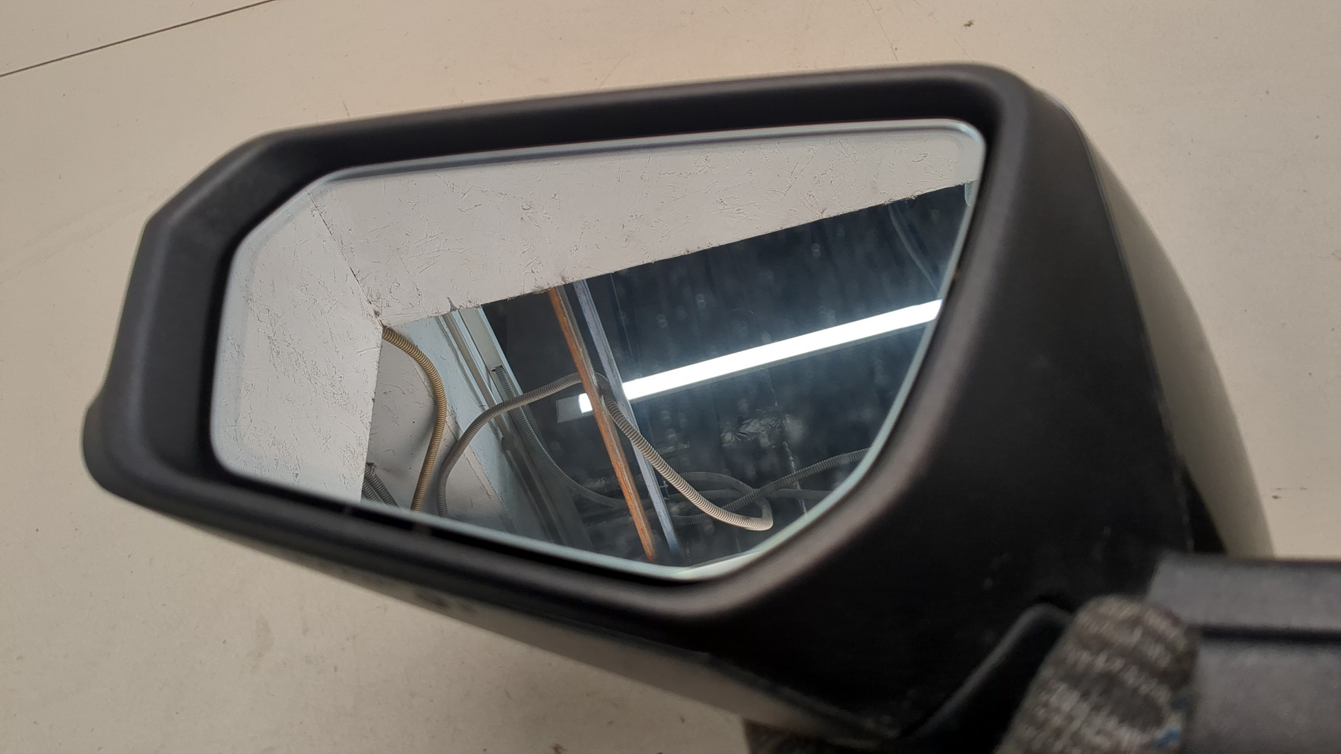 Зеркало левое электрическое