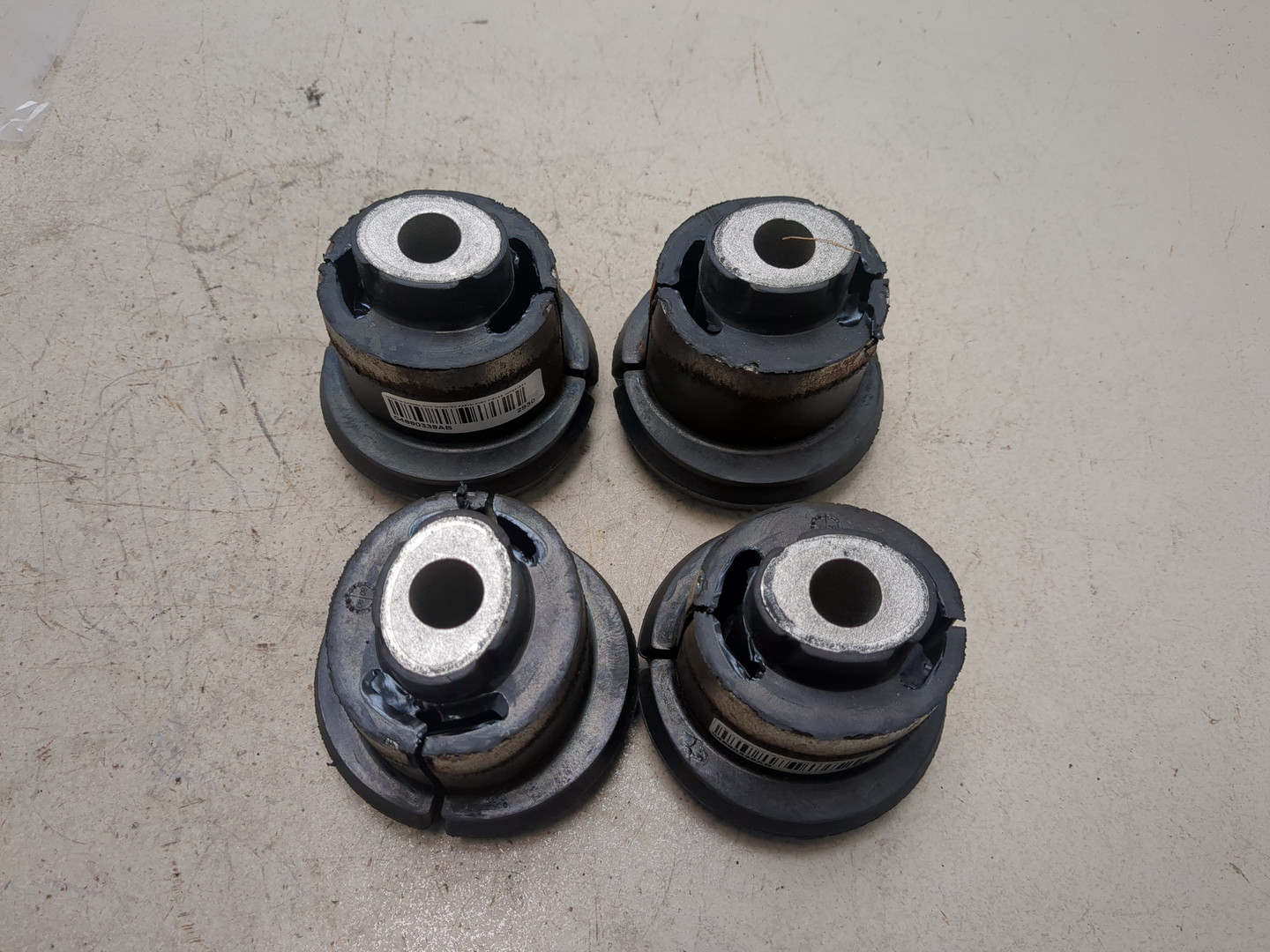 Кронштейн задней балки