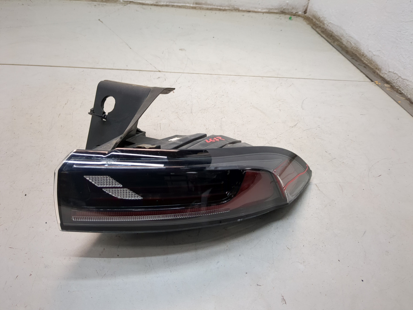 Фонарь задний правый