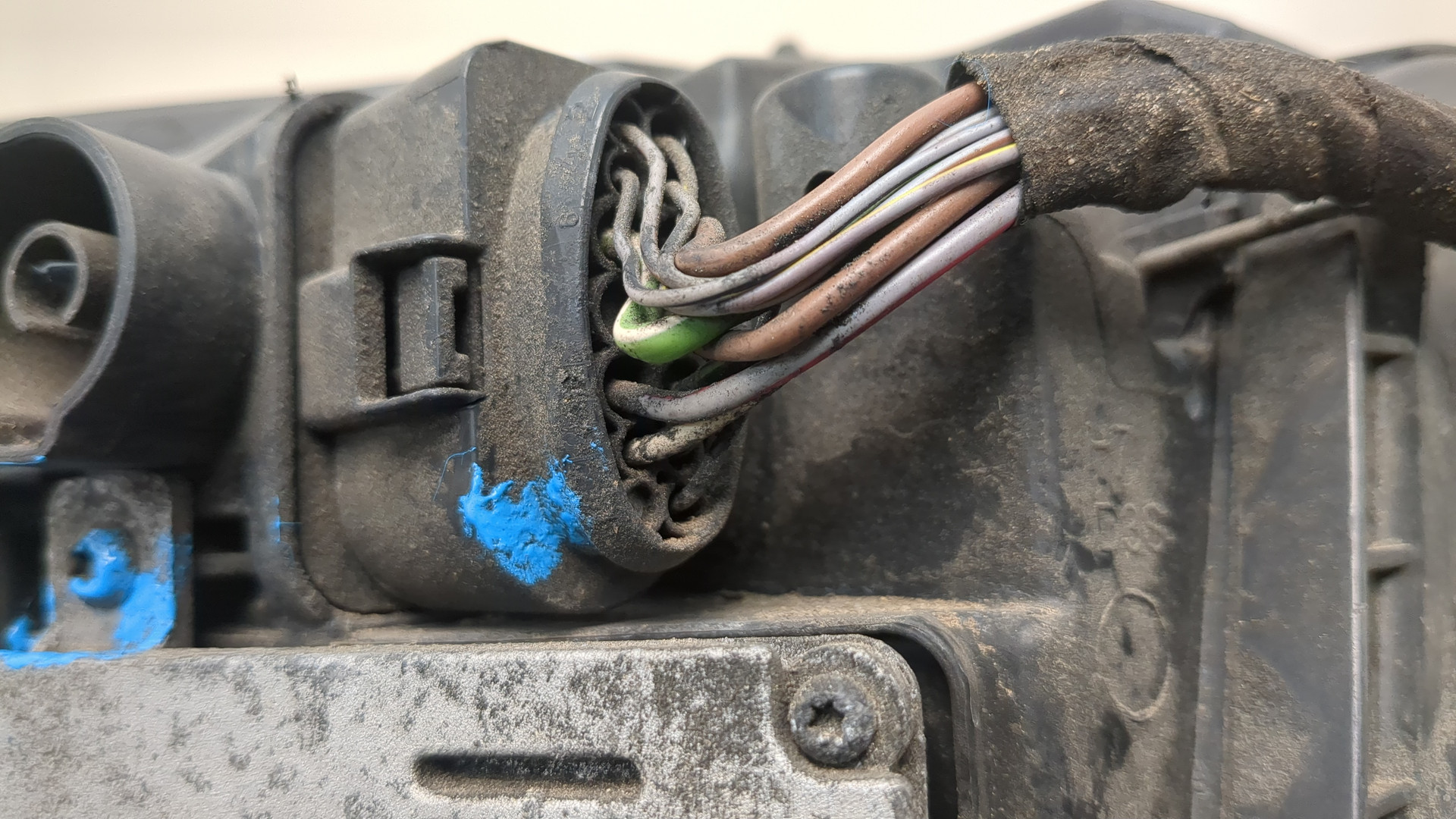 Фара правая