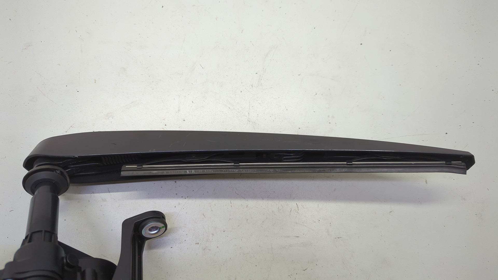 Моторчик стеклоочистителя задний