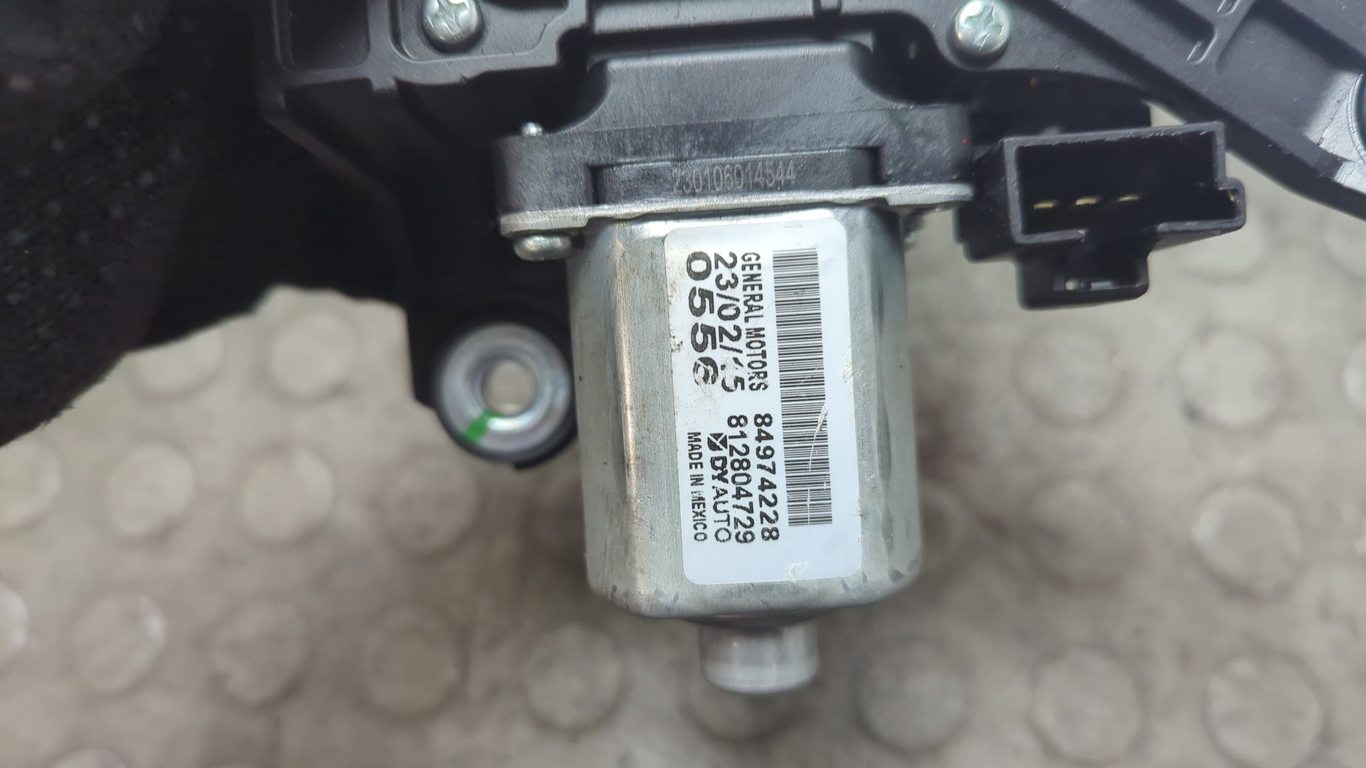 Моторчик стеклоочистителя задний