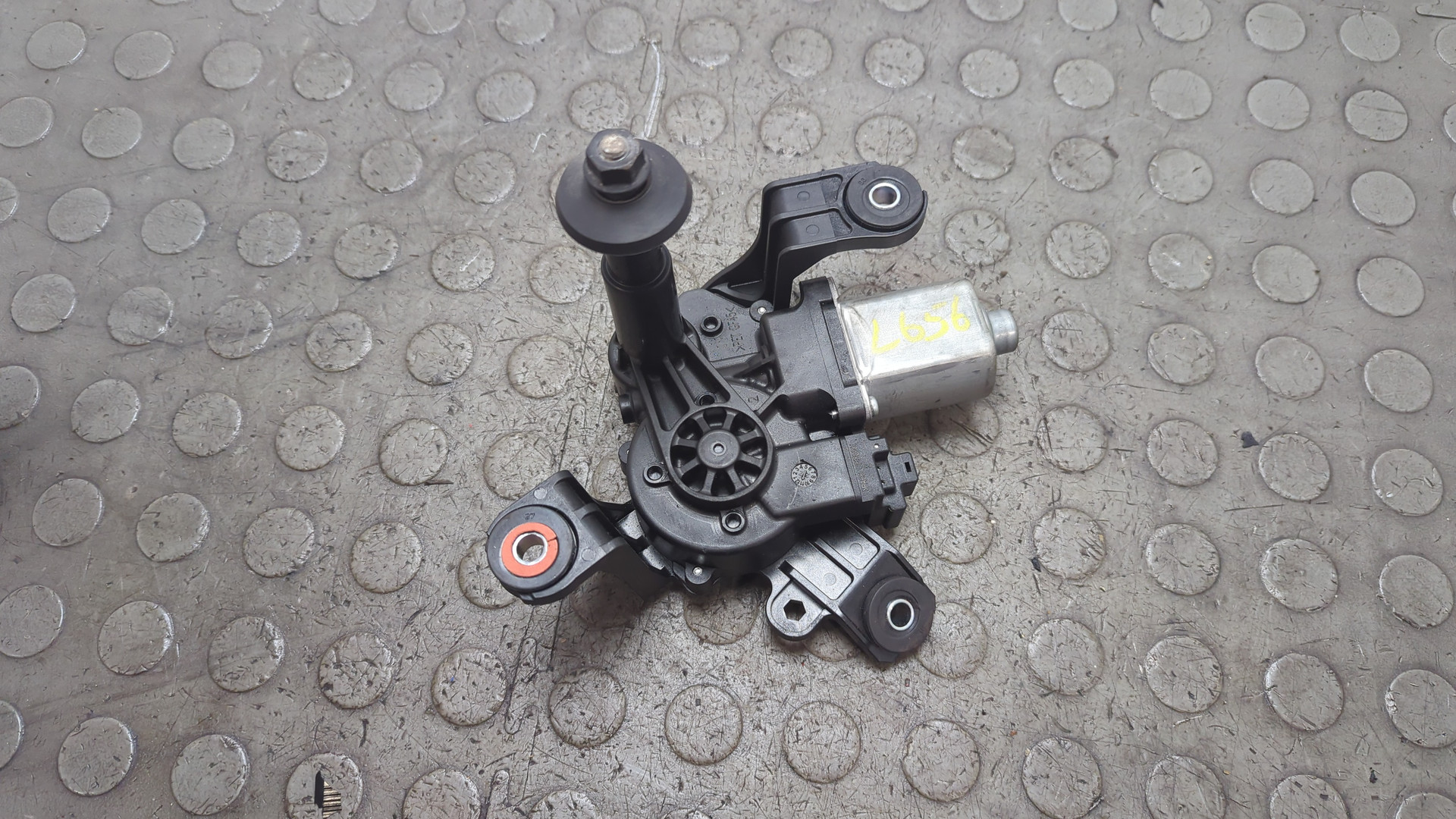 Моторчик стеклоочистителя задний