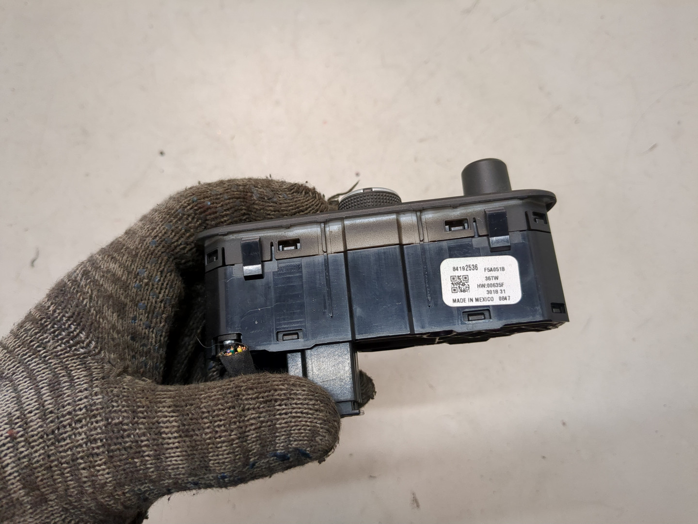 Переключатель света фар