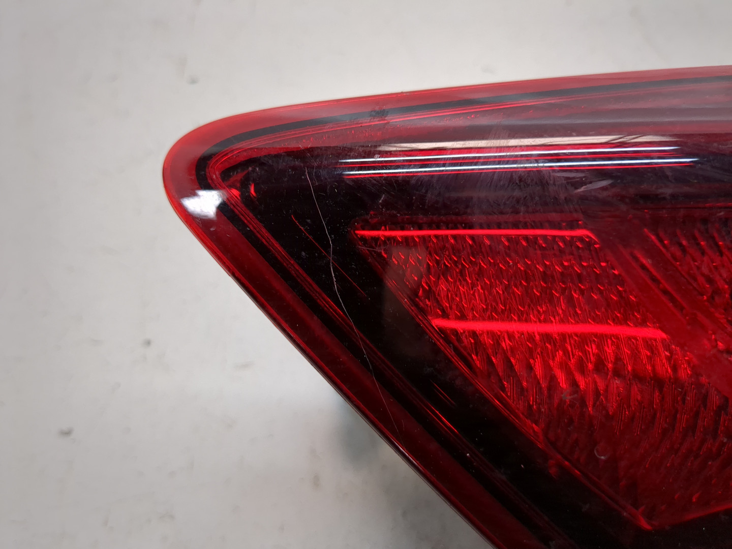 Фонарь задний внутренний правый